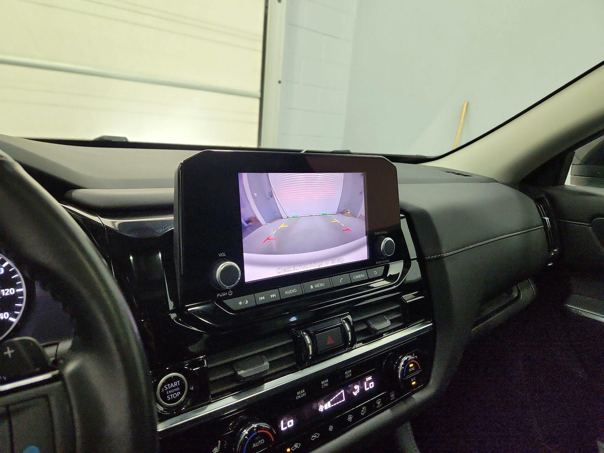 Thumbnail: 2023 Nissan Pathfinder - 14