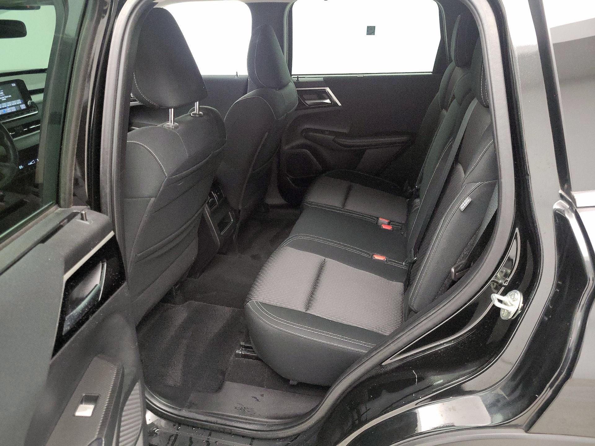 Thumbnail: 2022 Mitsubishi Outlander - 19