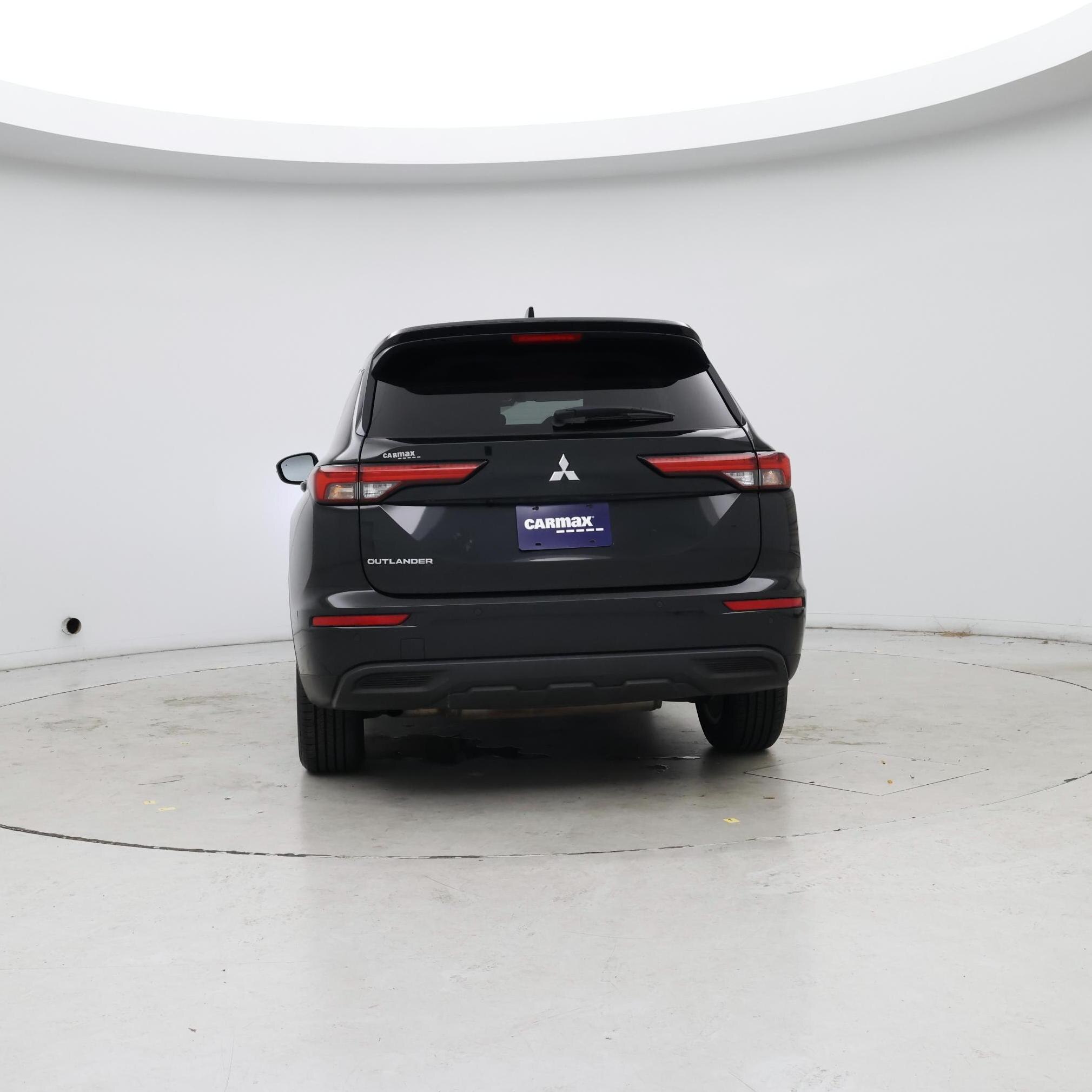 Thumbnail: 2022 Mitsubishi Outlander - 6