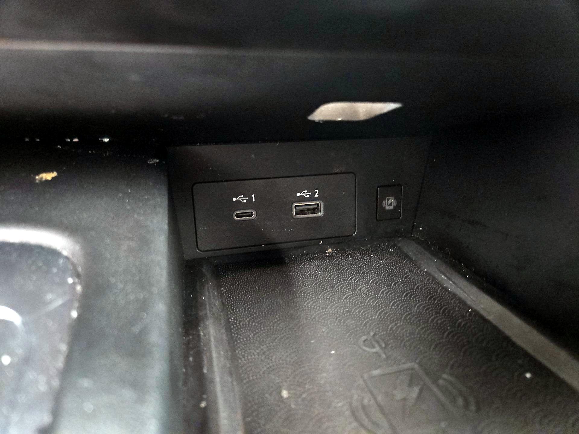 Thumbnail: 2023 INFINITI QX60 - 18