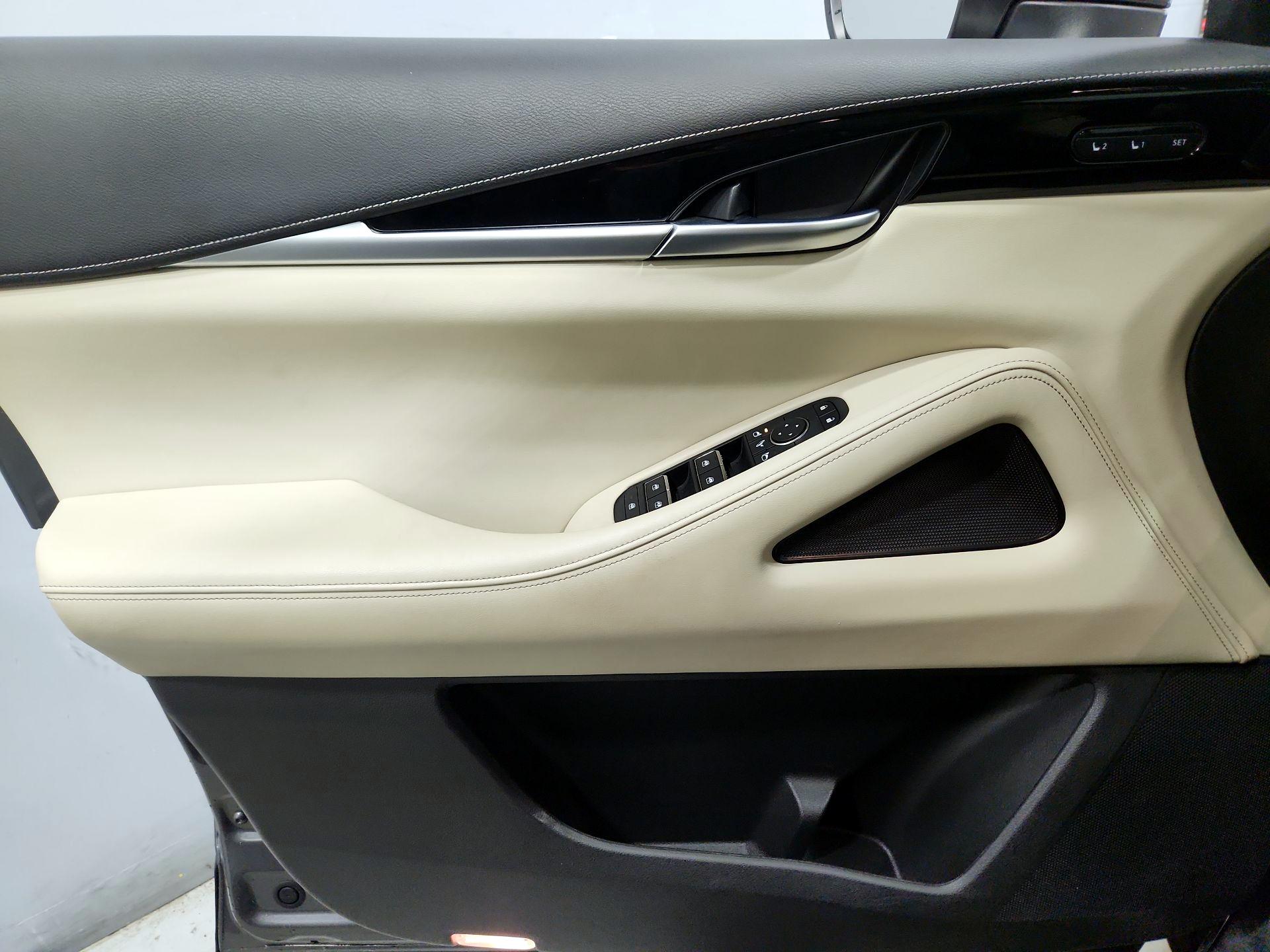 Thumbnail: 2023 INFINITI QX60 - 12