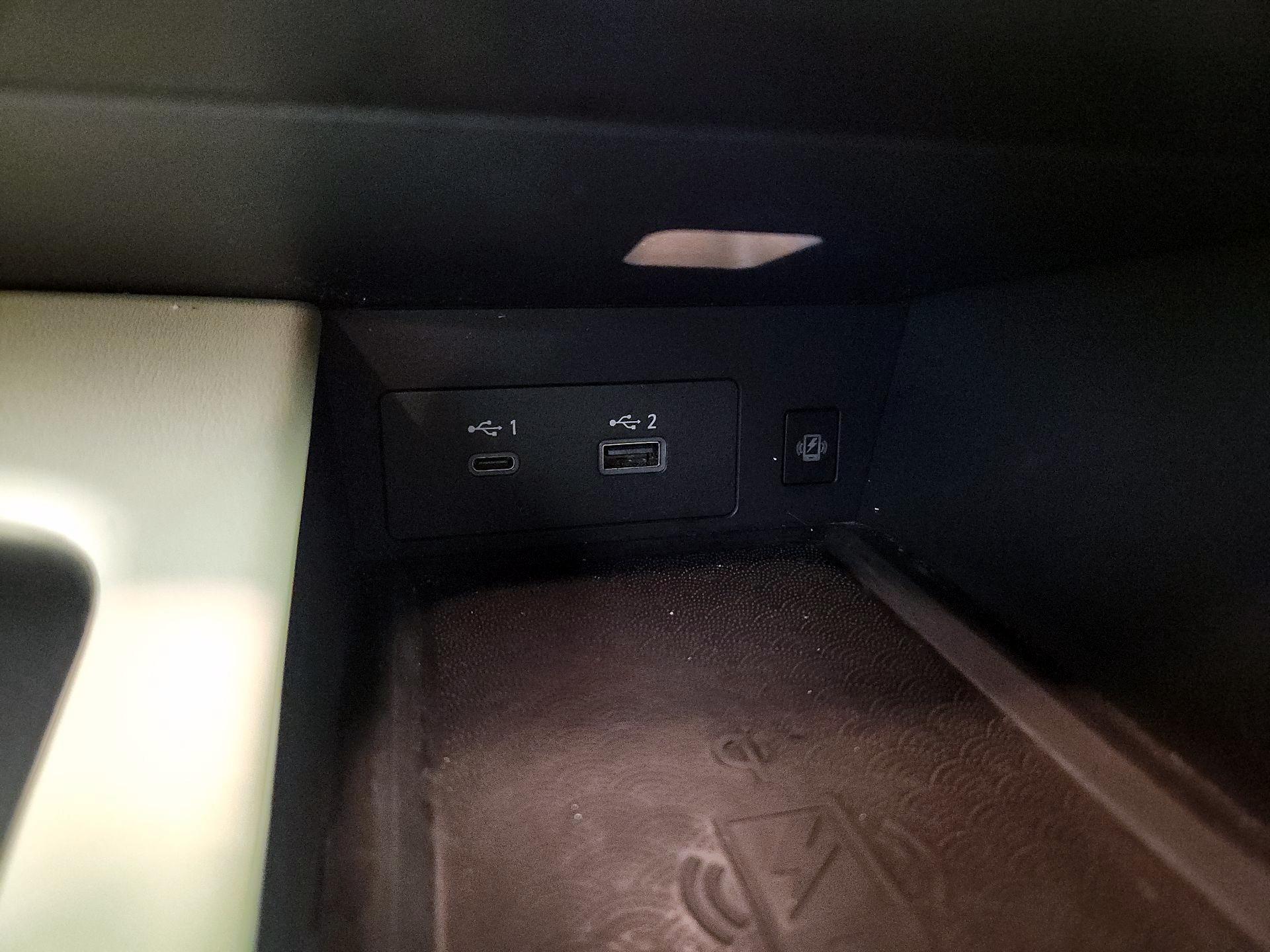 Thumbnail: 2023 INFINITI QX60 - 18