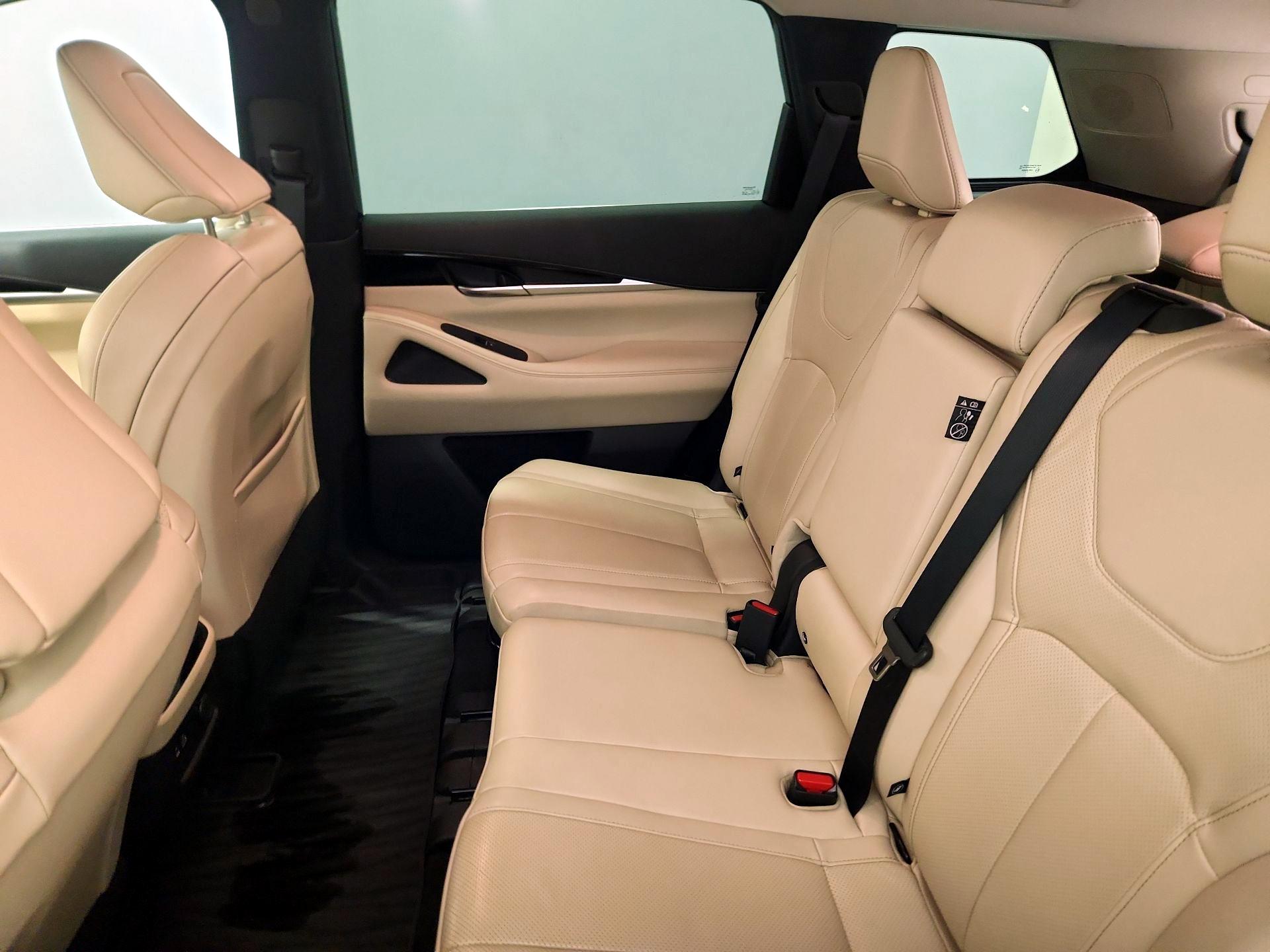 Thumbnail: 2023 INFINITI QX60 - 19