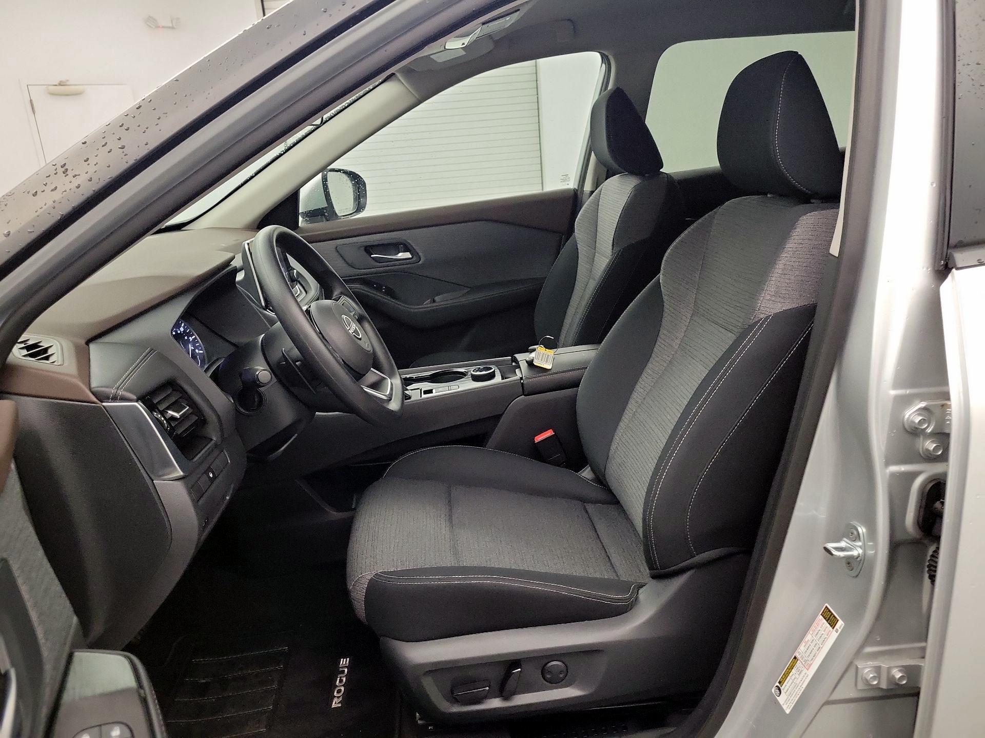 Thumbnail: 2022 Nissan Rogue - 17