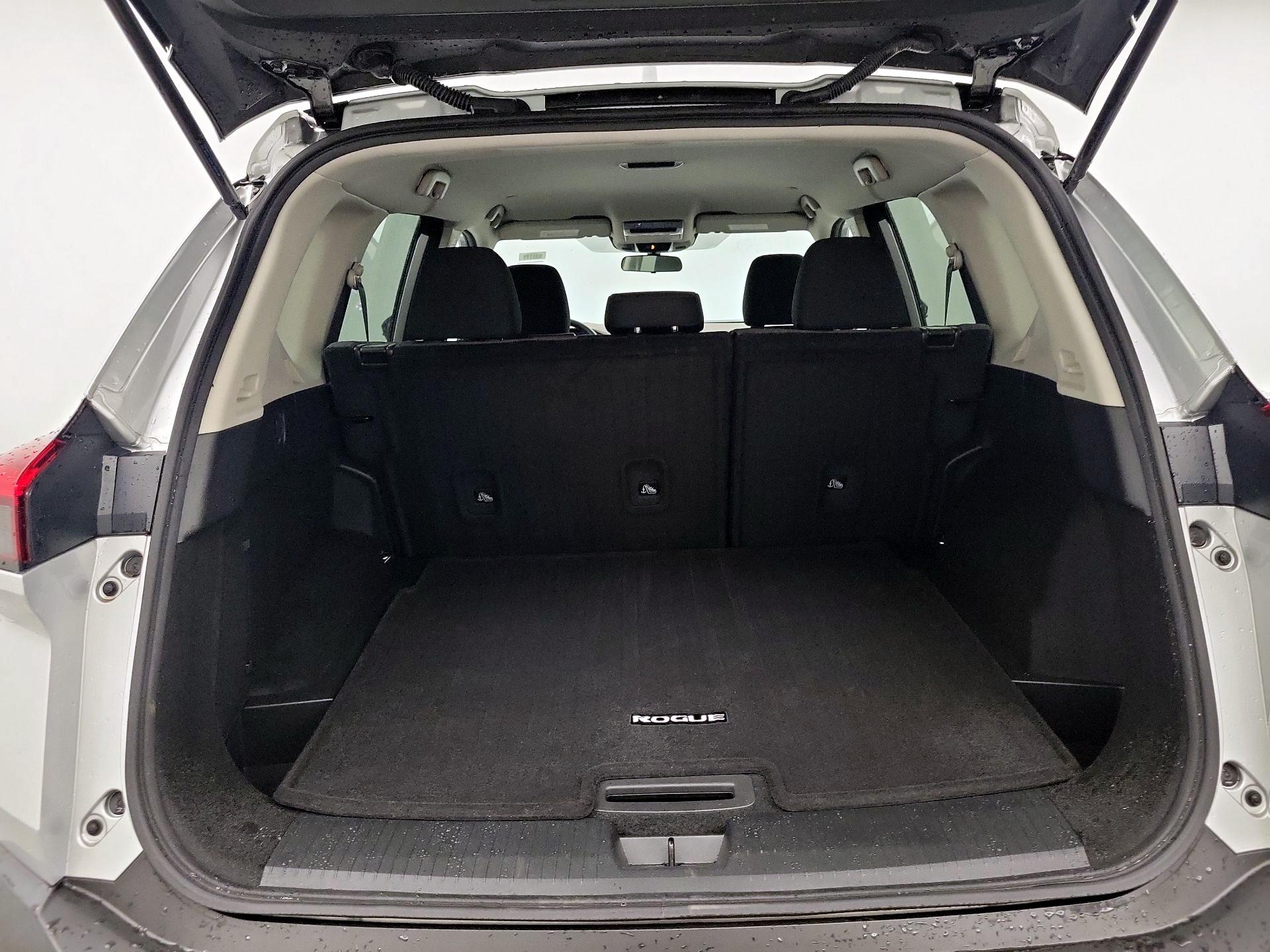 Thumbnail: 2022 Nissan Rogue - 19