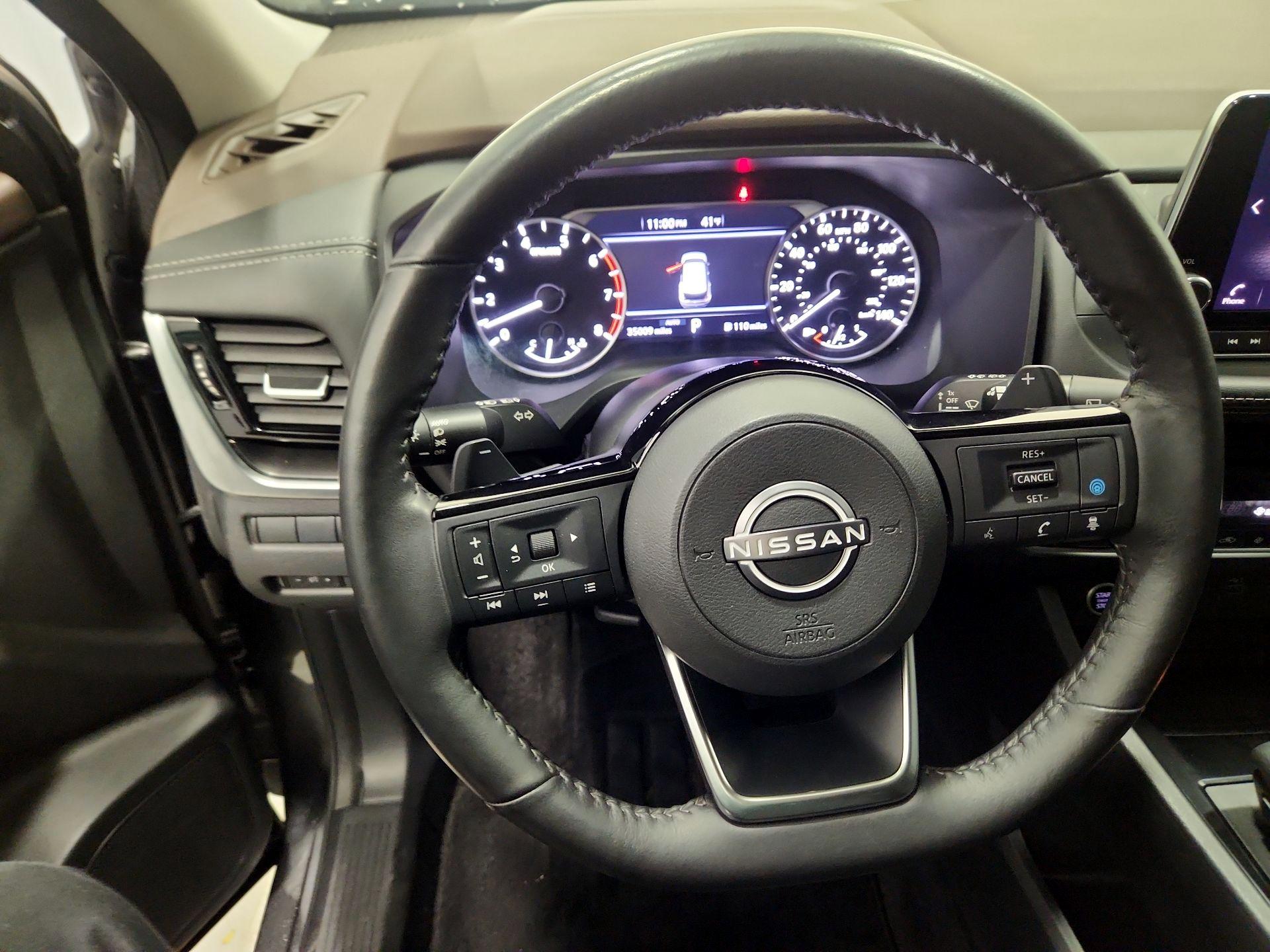 Thumbnail: 2023 Nissan Rogue - 10