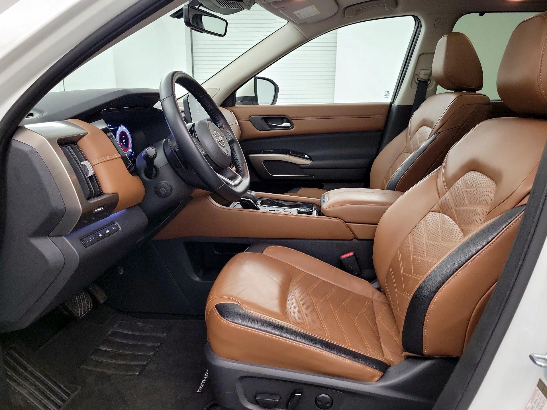 Thumbnail: 2023 Nissan Pathfinder - 9