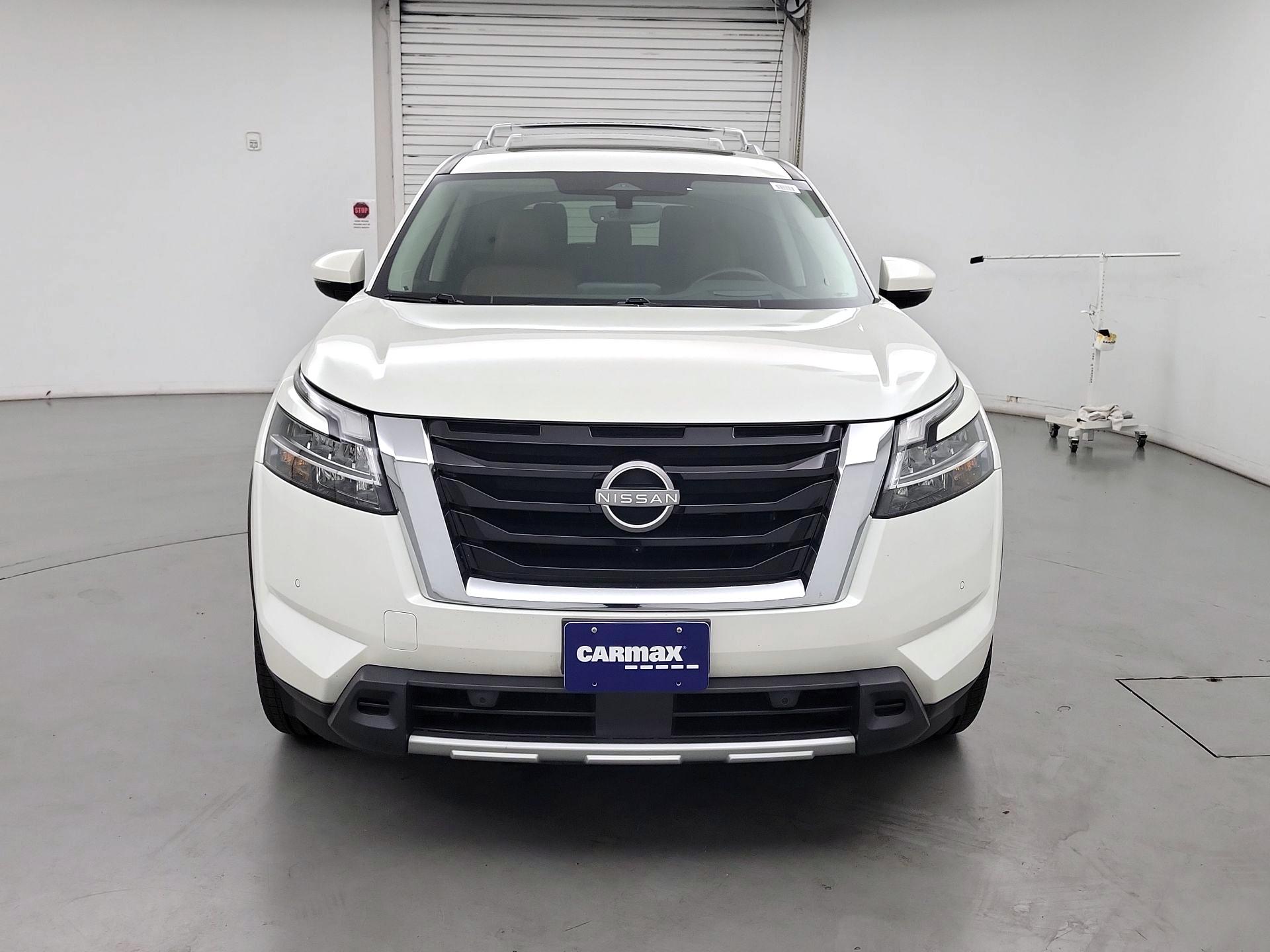 Thumbnail: 2023 Nissan Pathfinder - 2