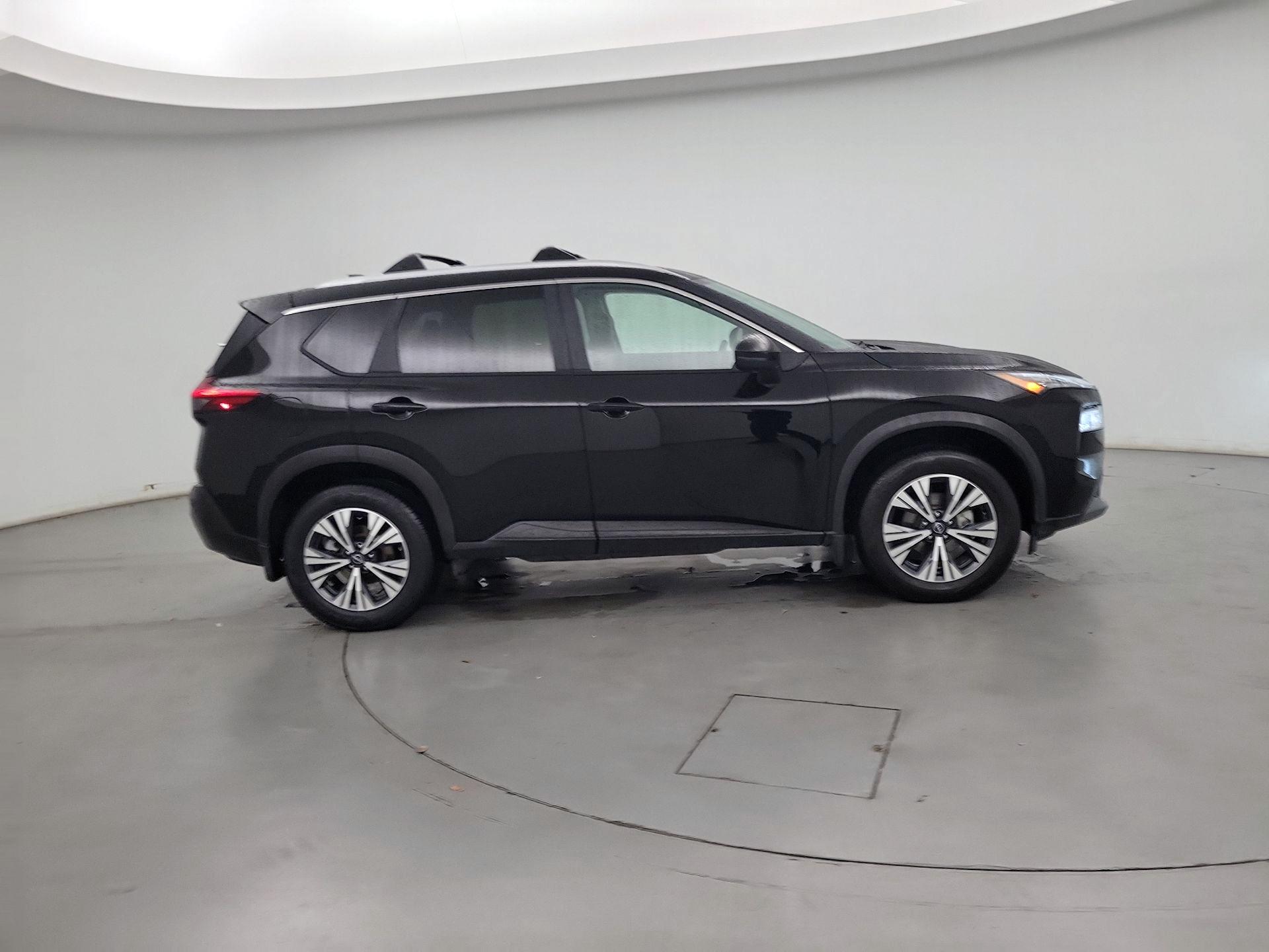 Thumbnail: 2023 Nissan Rogue - 4