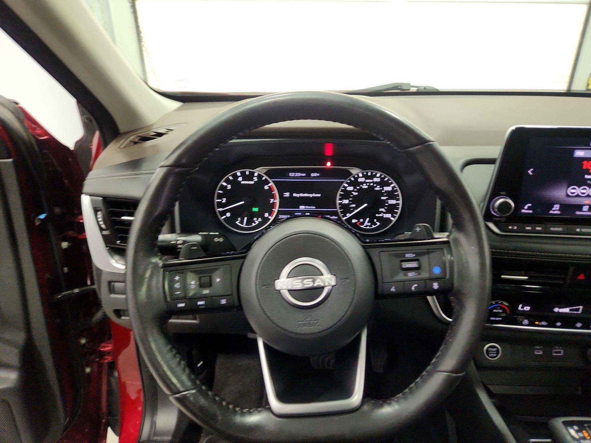 Thumbnail: 2023 Nissan Rogue - 10