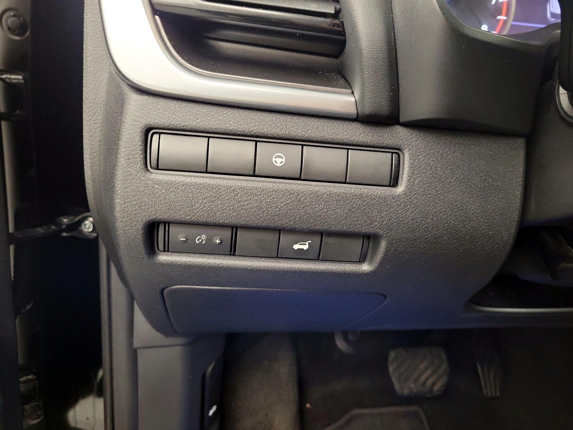 Thumbnail: 2022 Nissan Rogue - 11