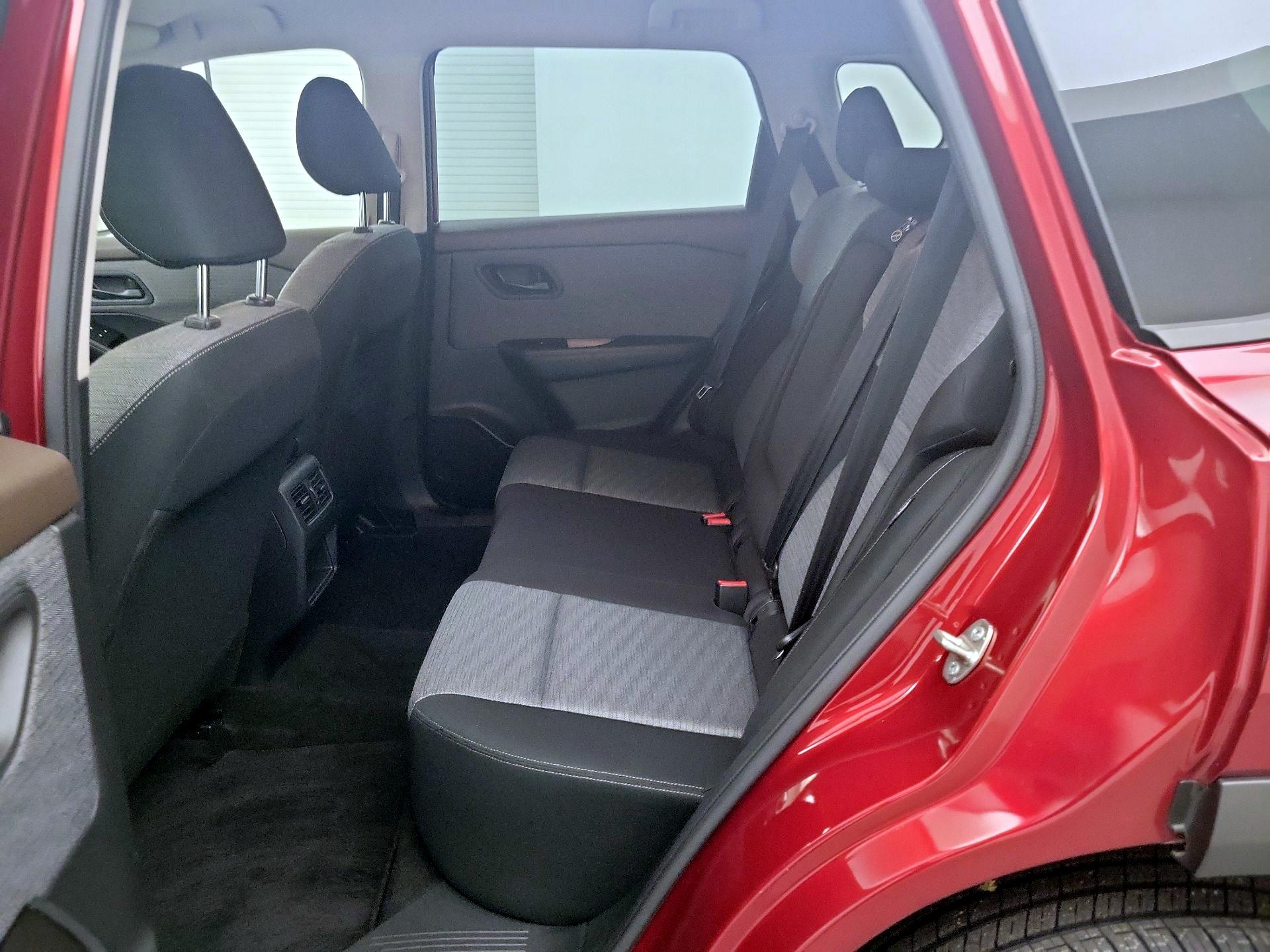 Thumbnail: 2022 Nissan Rogue - 17