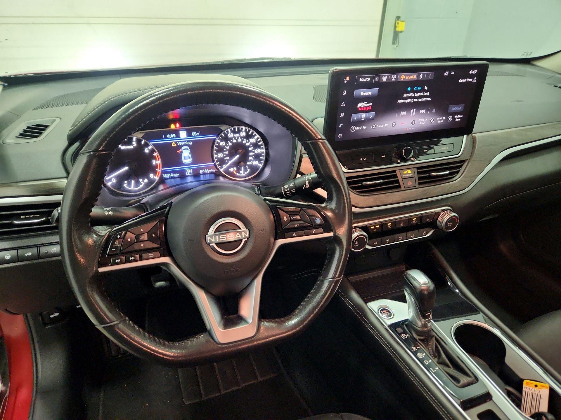 Thumbnail: 2023 Nissan Altima - 9