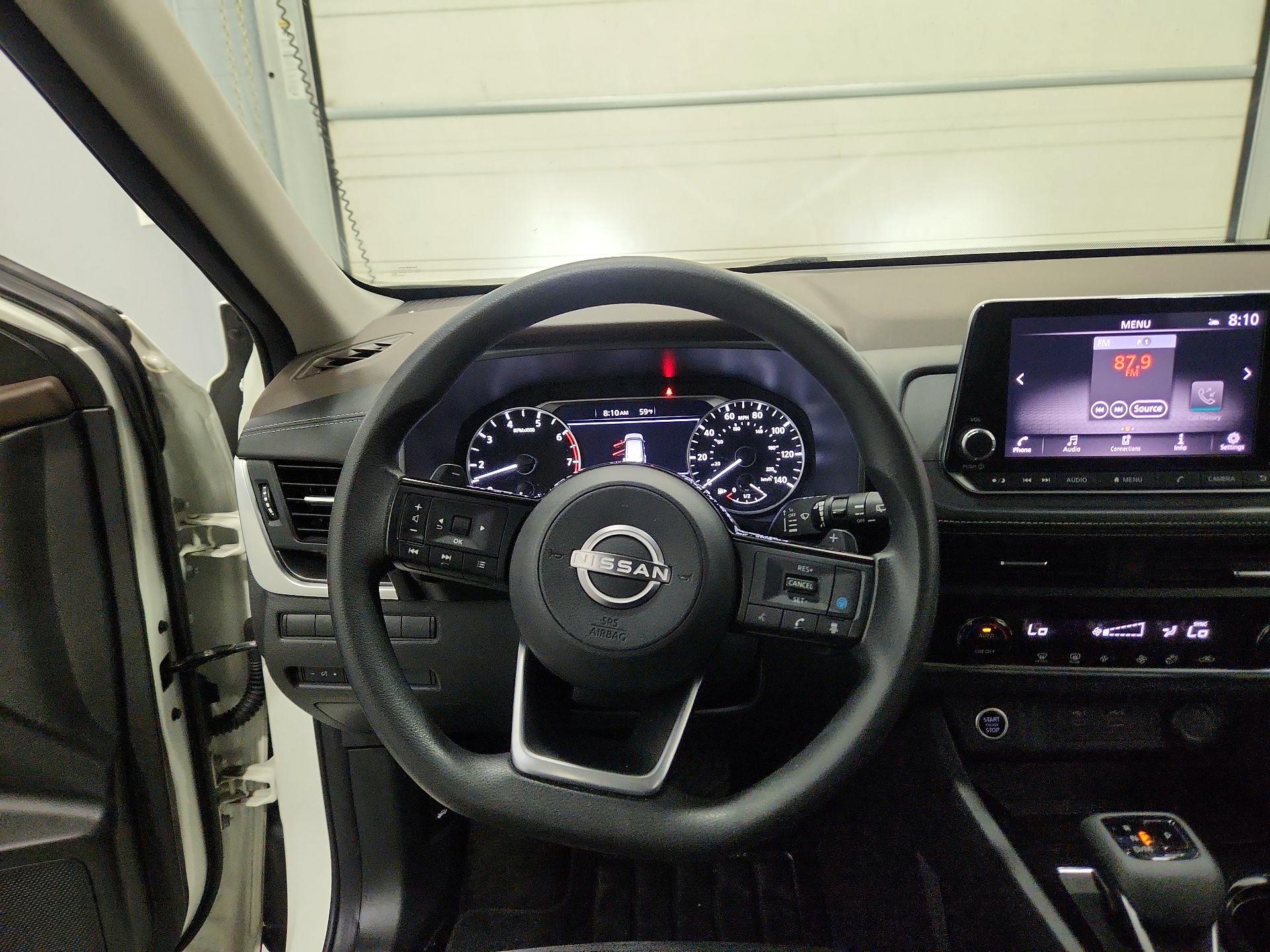 Thumbnail: 2023 Nissan Rogue - 10