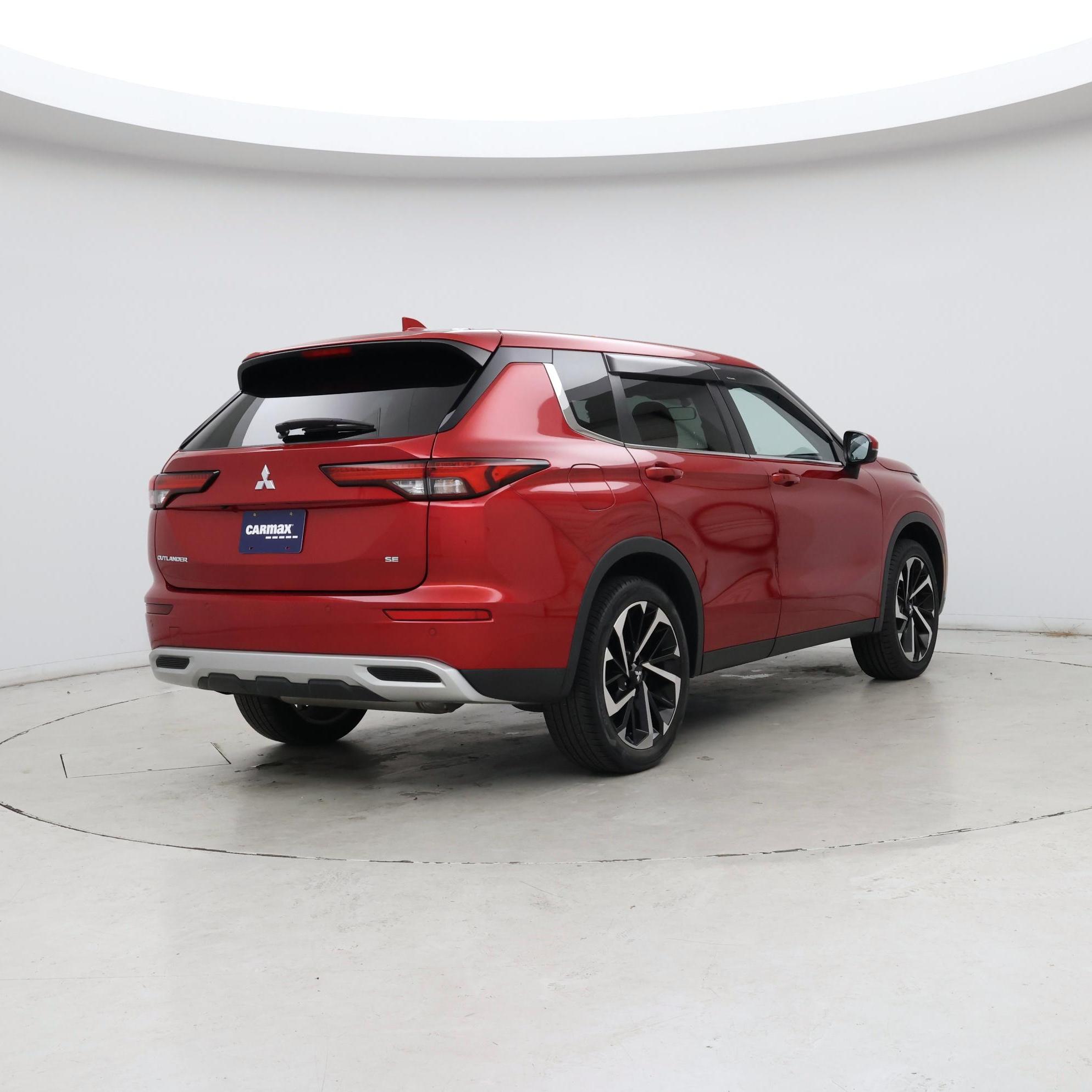 Thumbnail: 2022 Mitsubishi Outlander - 8