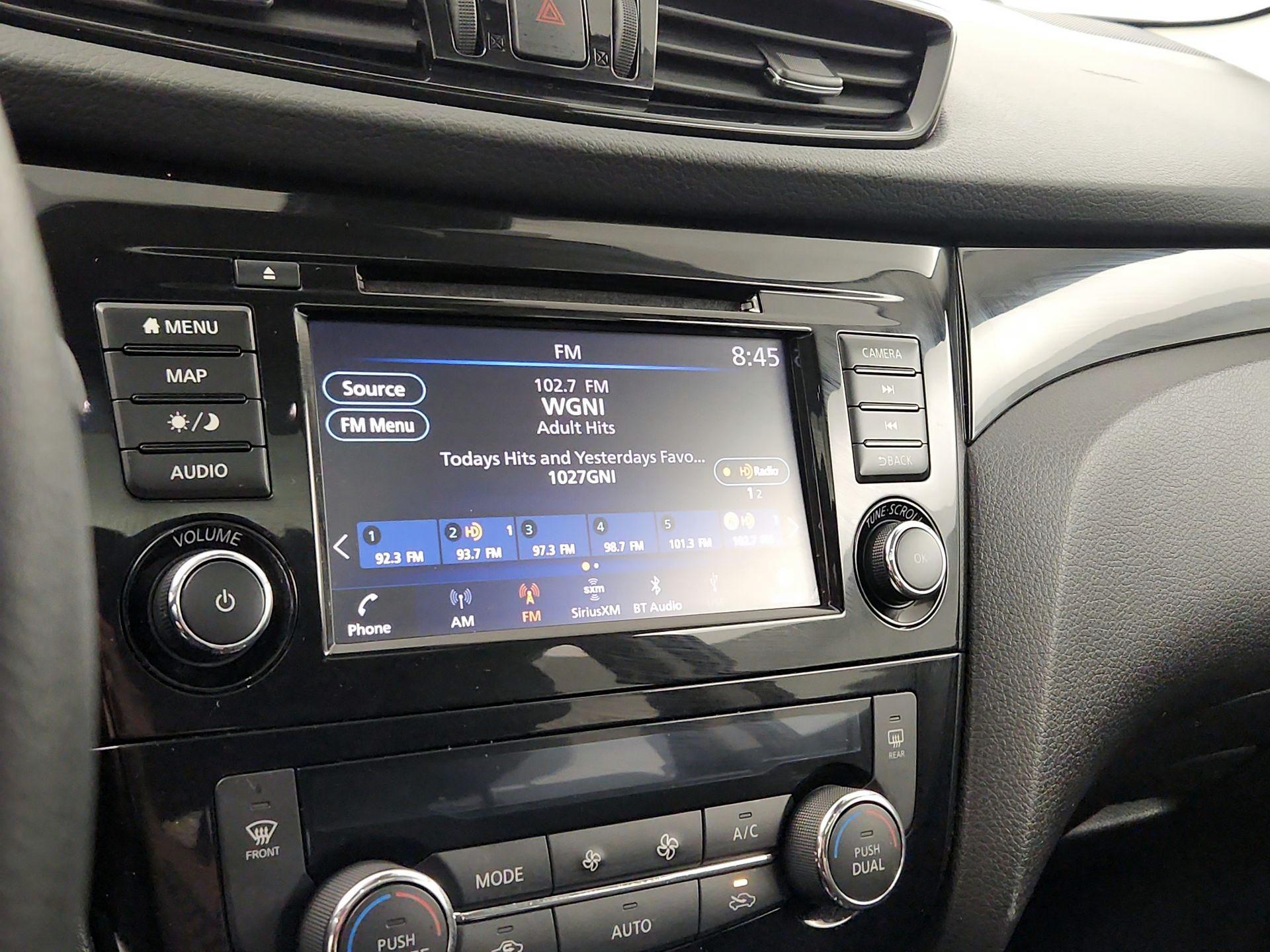 Thumbnail: 2022 Nissan Rogue Sport - 14