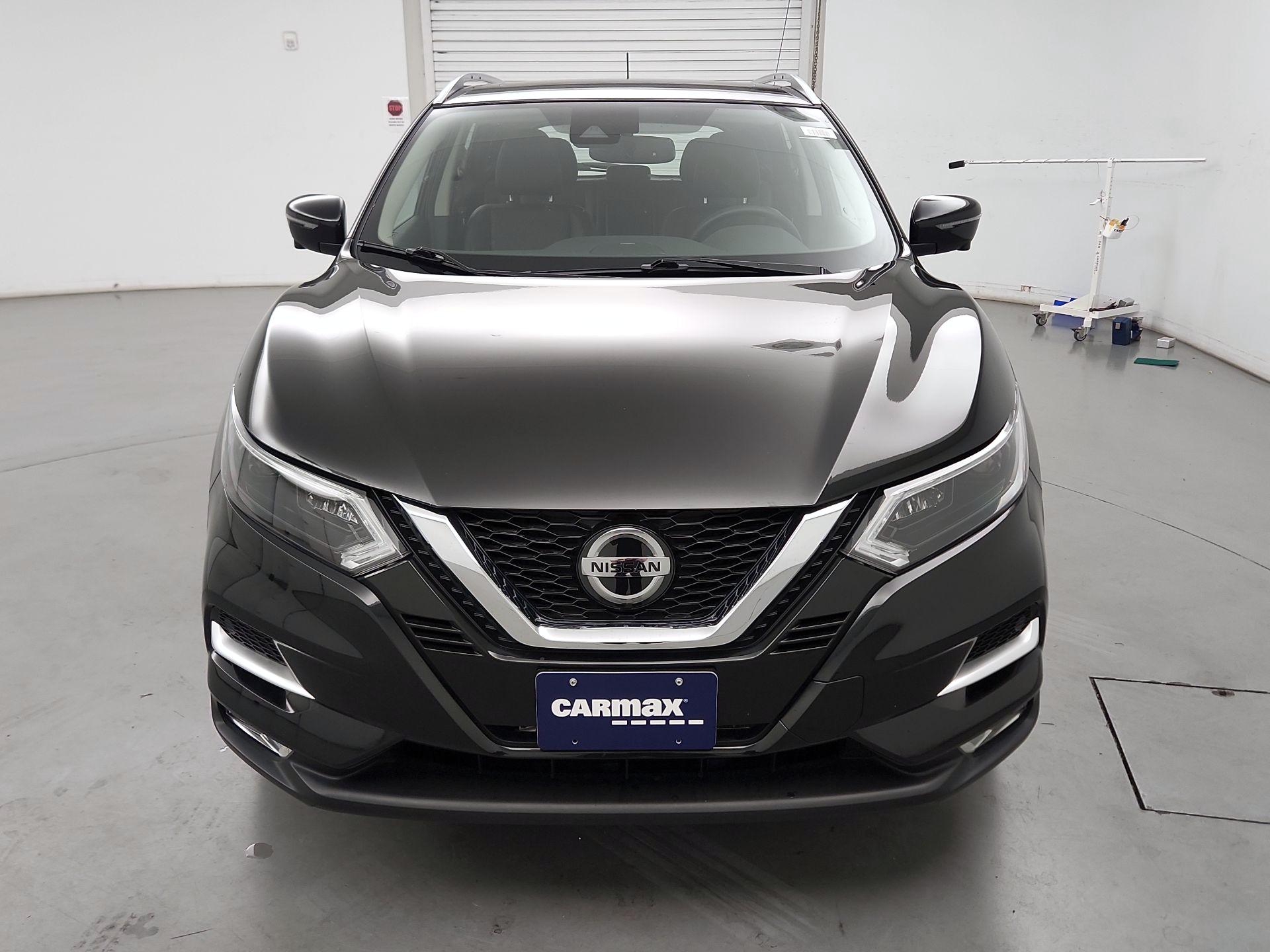 Thumbnail: 2022 Nissan Rogue Sport - 2