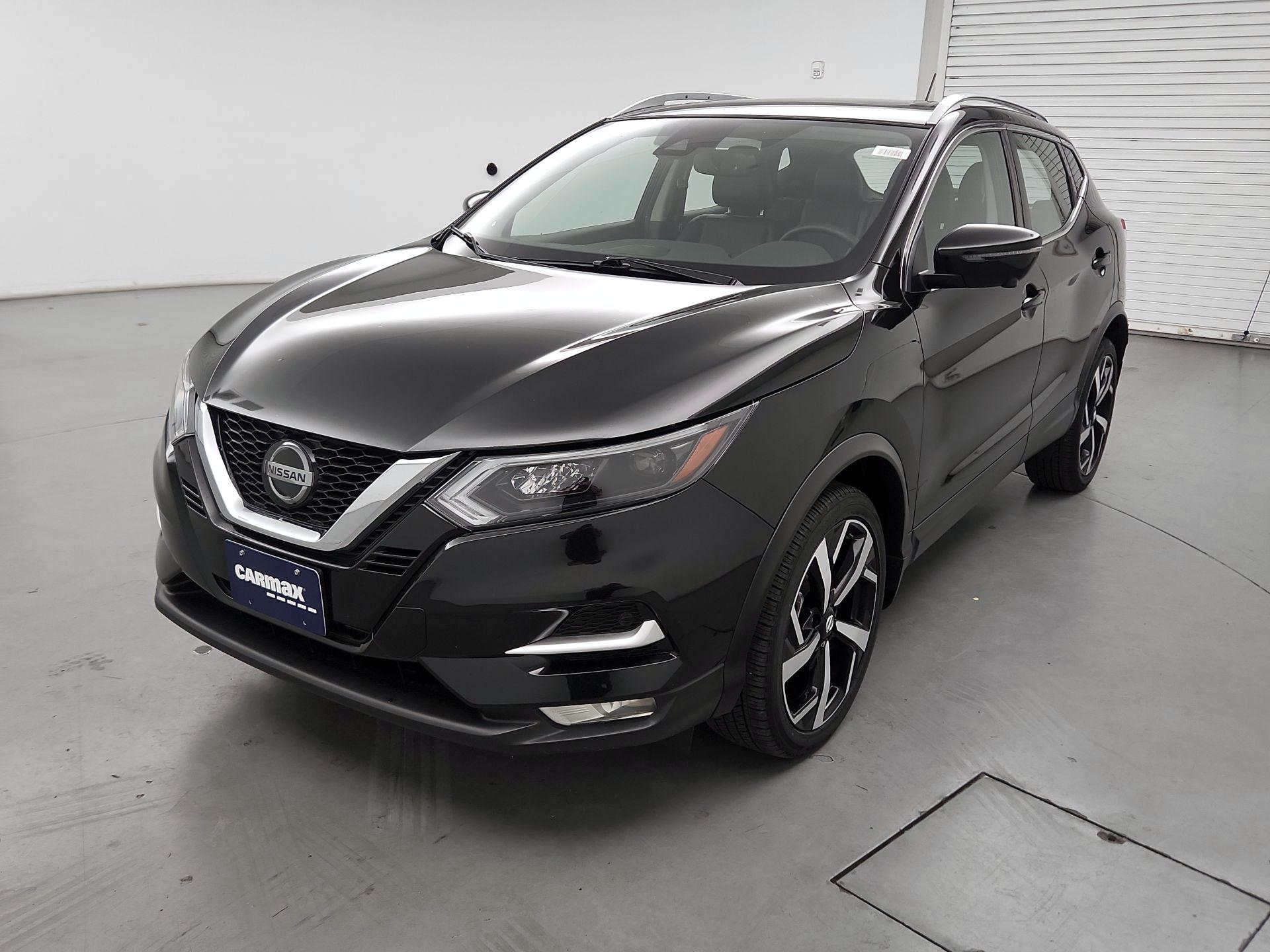 Thumbnail: 2022 Nissan Rogue Sport - 3