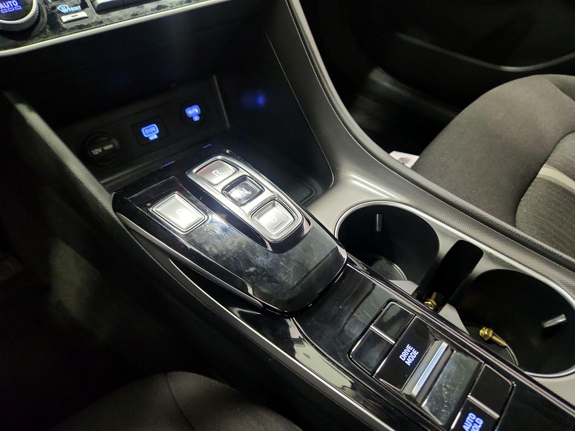 Thumbnail: 2023 Hyundai Sonata - 18