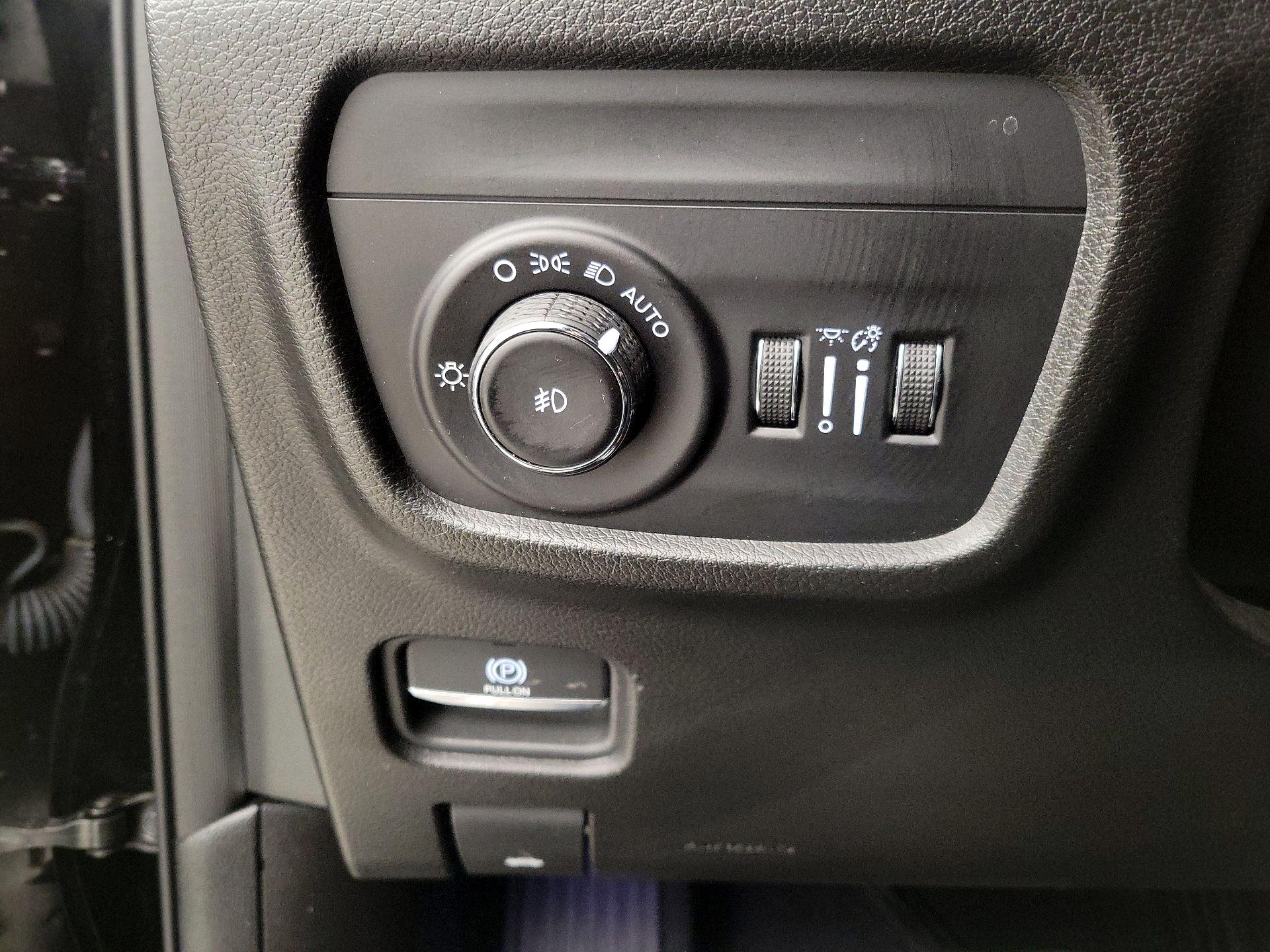 Thumbnail: 2023 Jeep Grand Cherokee - 13