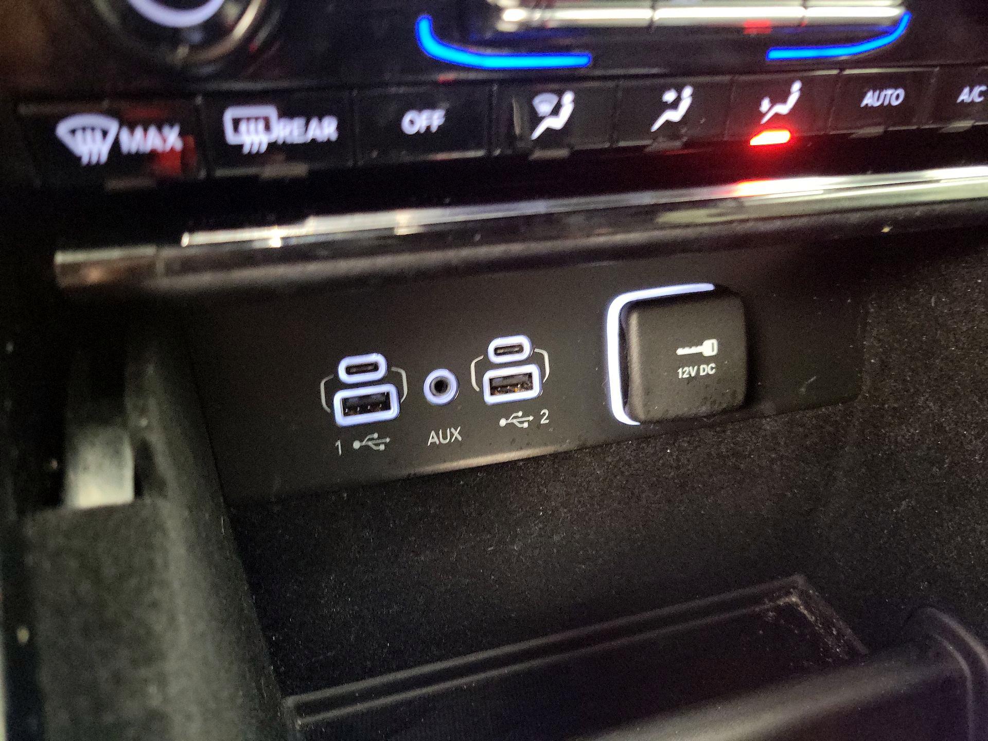 Thumbnail: 2023 Jeep Grand Cherokee - 19