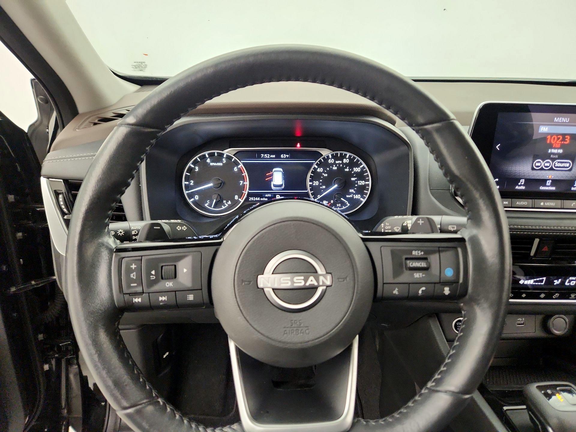 Thumbnail: 2022 Nissan Rogue - 10