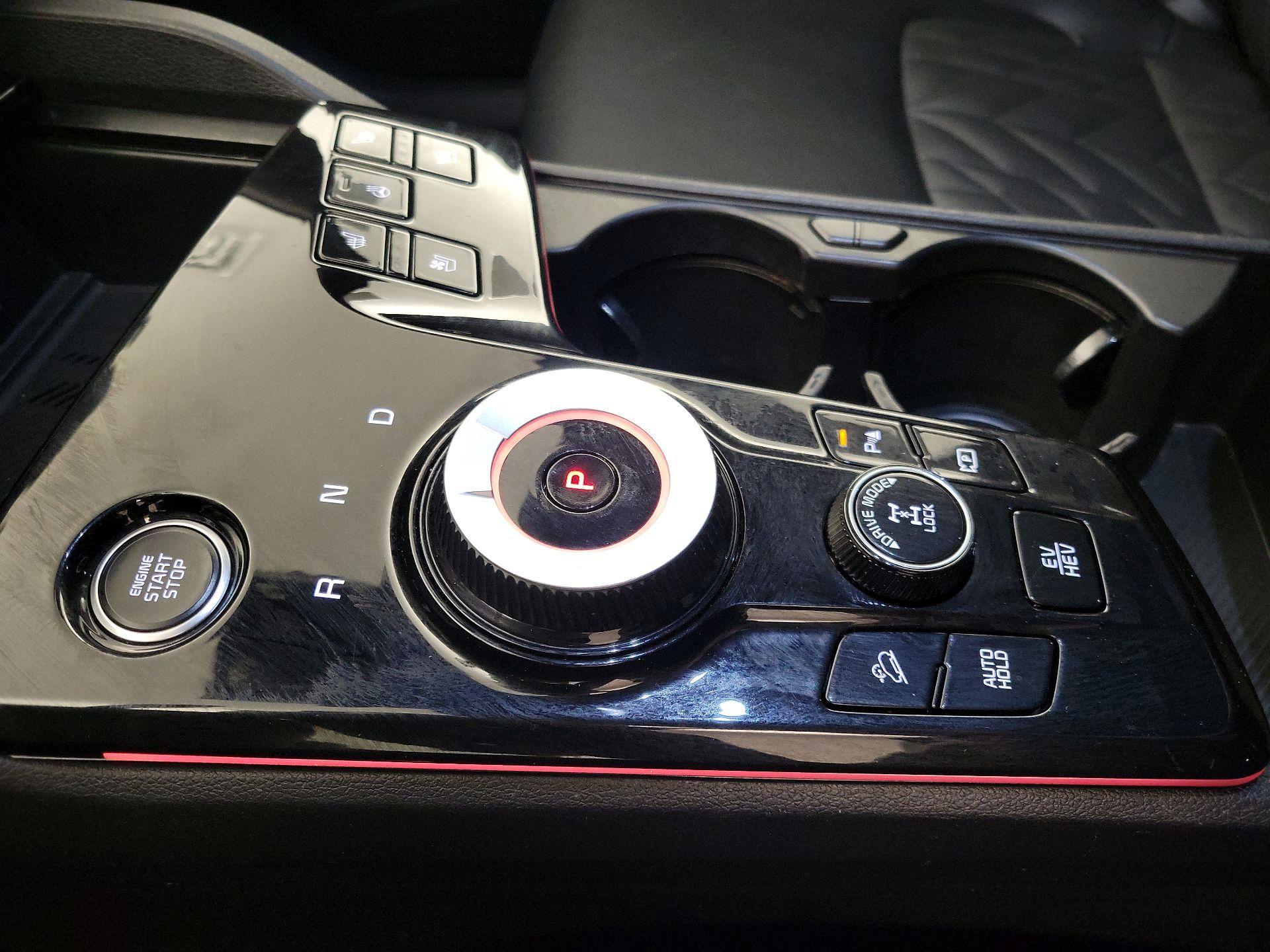 Thumbnail: 2023 Kia Sportage - 17