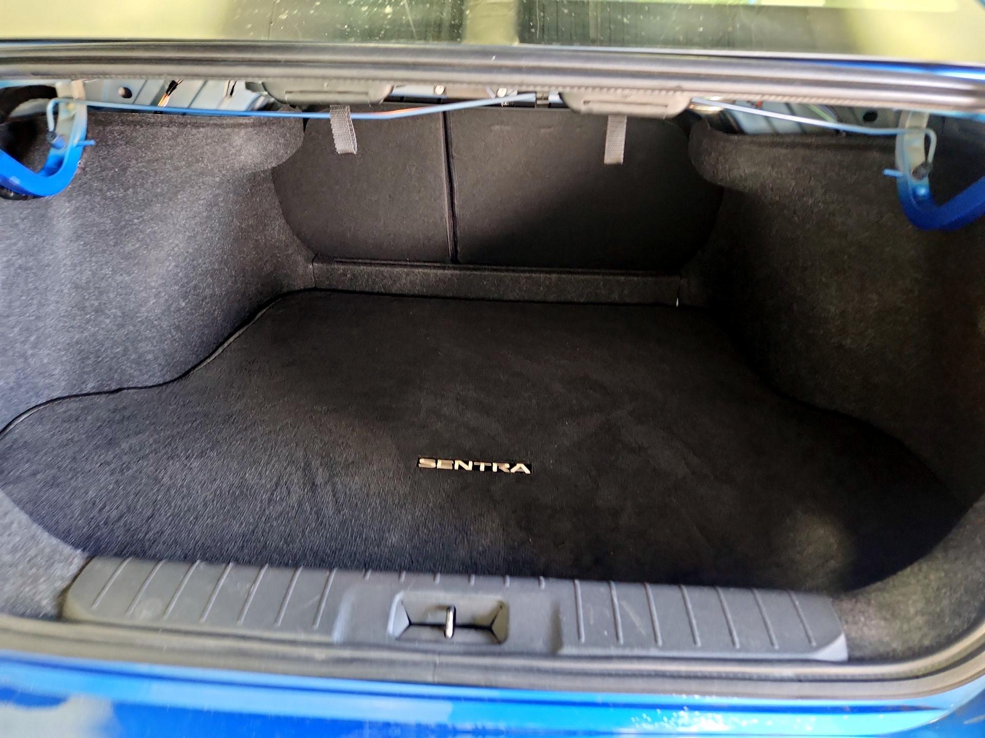 Thumbnail: 2022 Nissan Sentra - 20