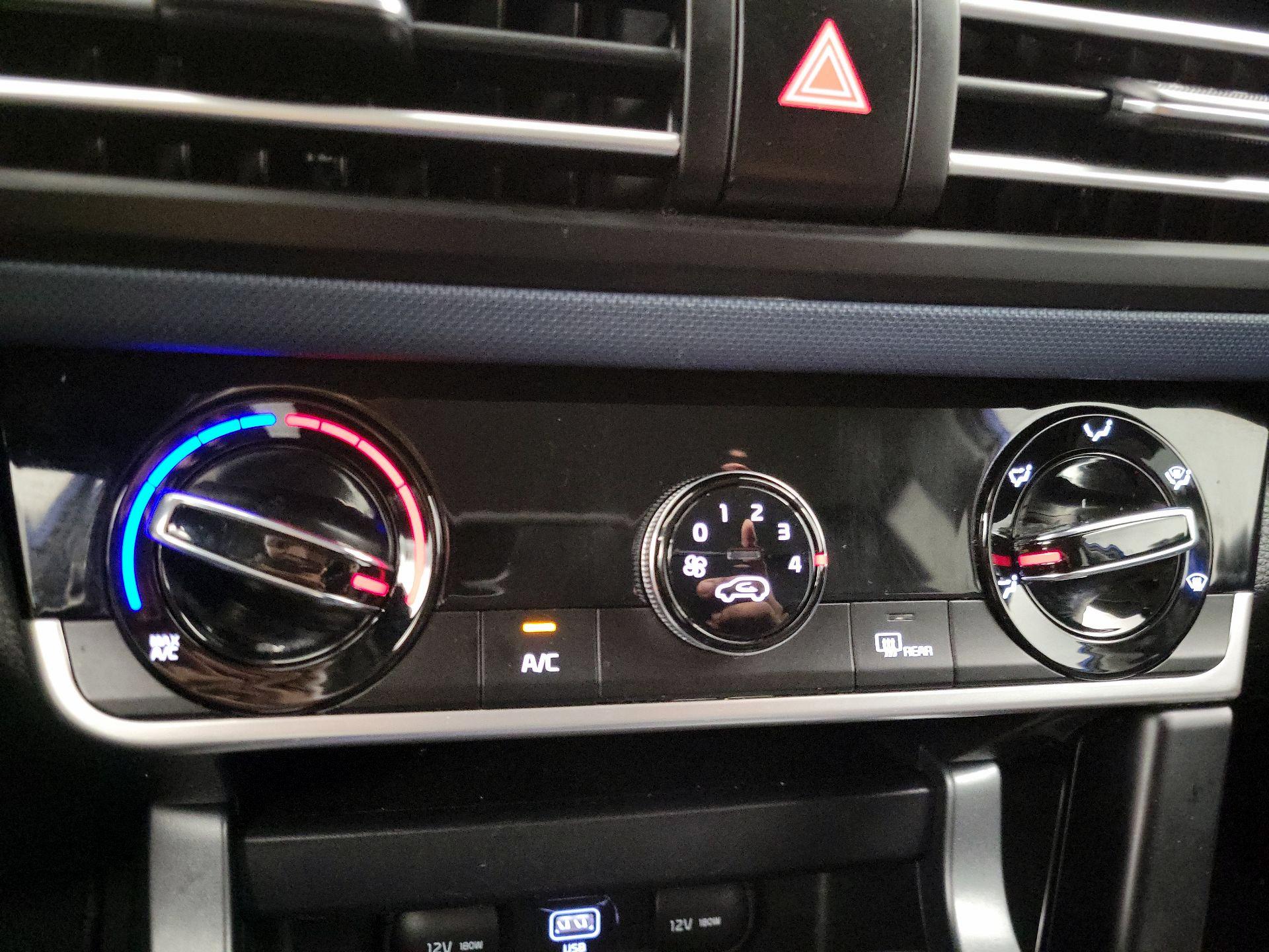 Thumbnail: 2021 Kia Seltos - 16