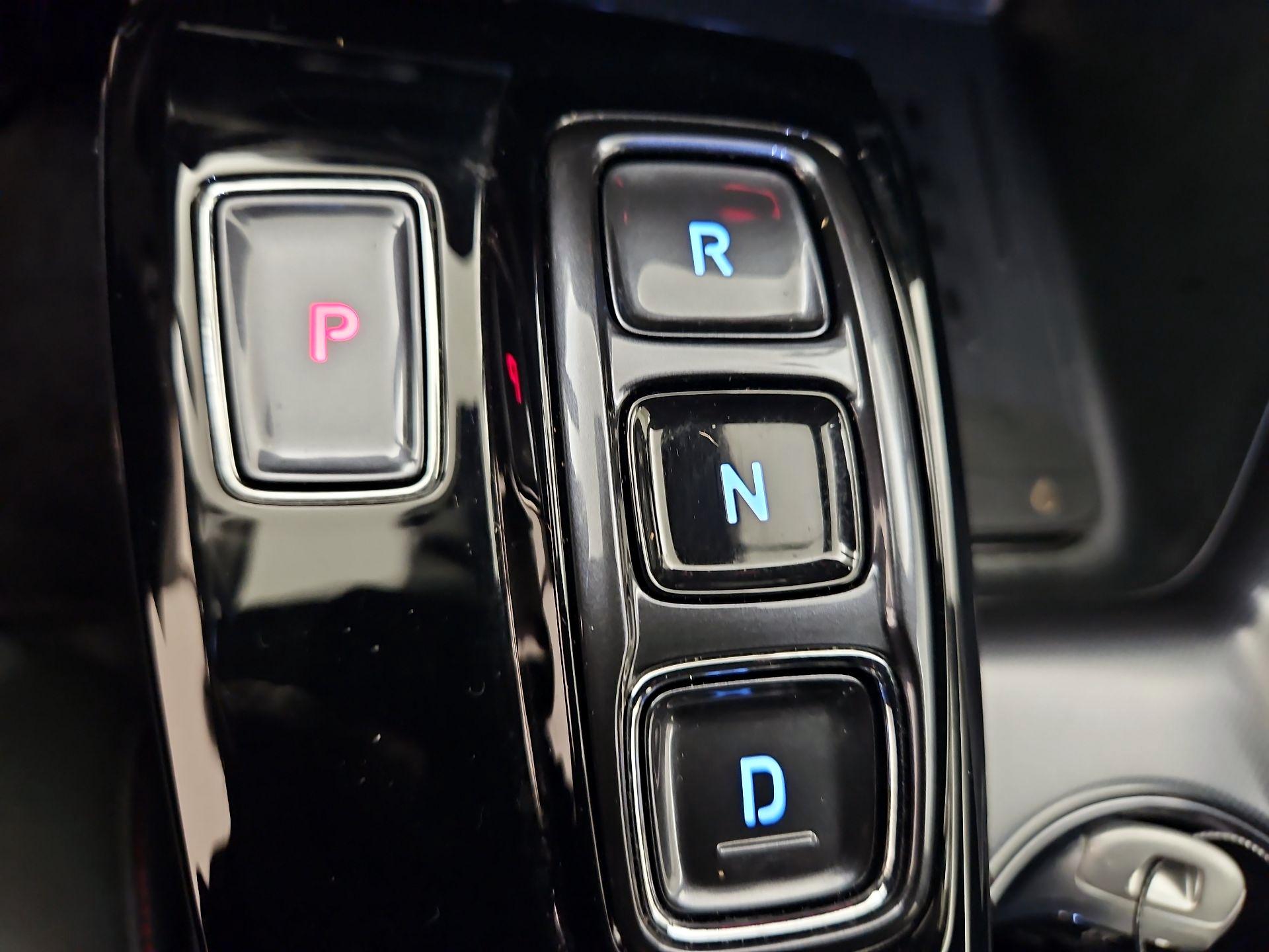 Thumbnail: 2023 Hyundai Sonata - 17