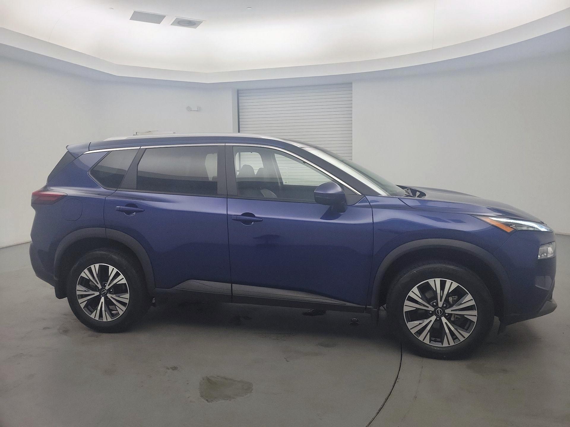 Thumbnail: 2023 Nissan Rogue - 4