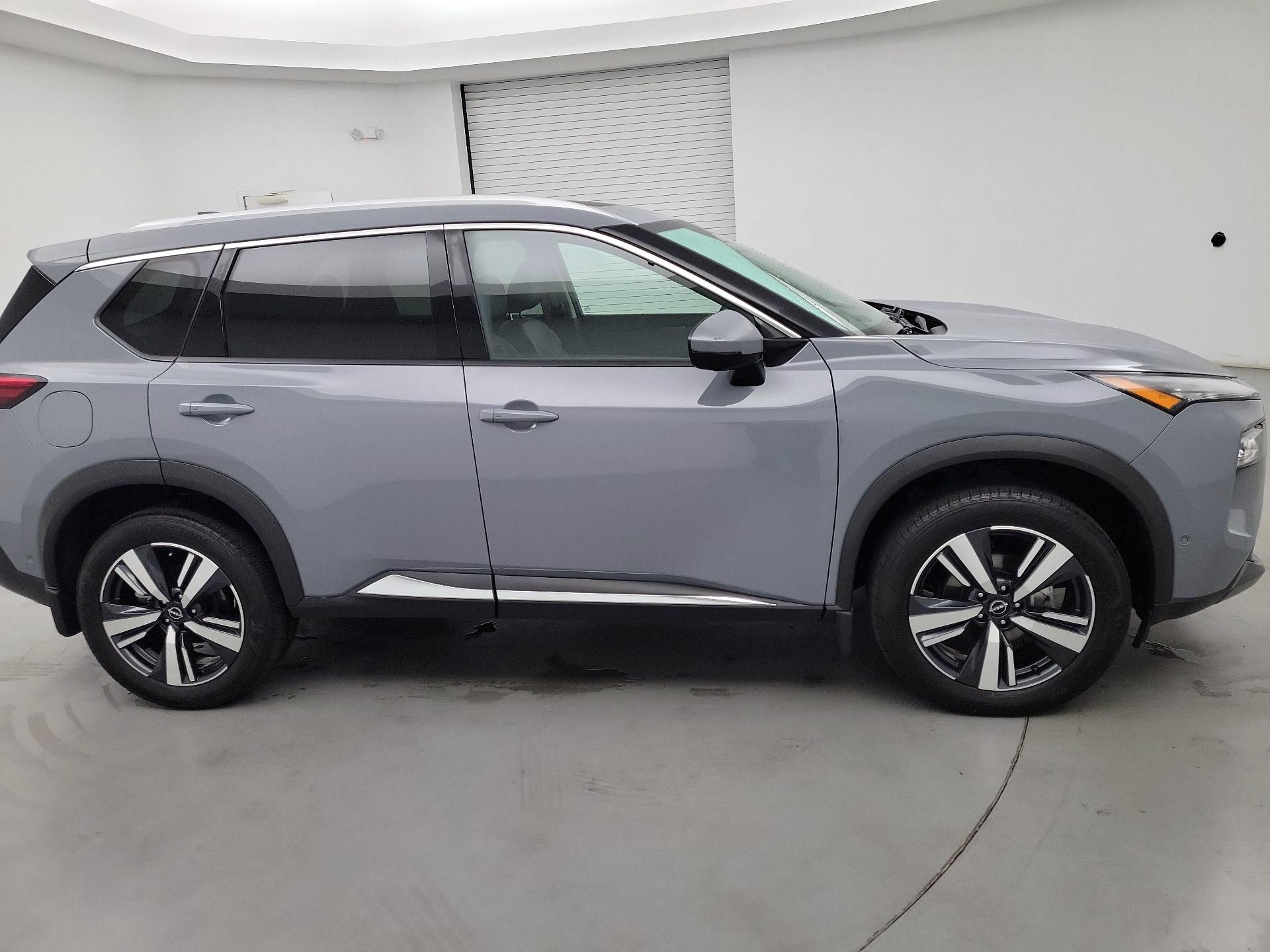 Thumbnail: 2023 Nissan Rogue - 4