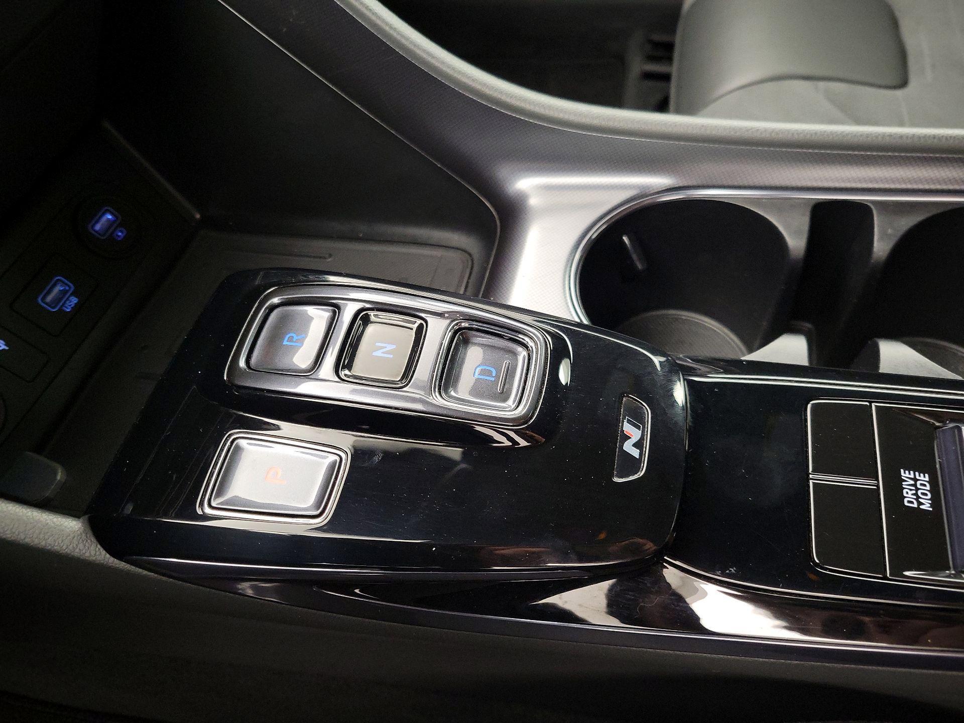 Thumbnail: 2023 Hyundai Sonata - 17