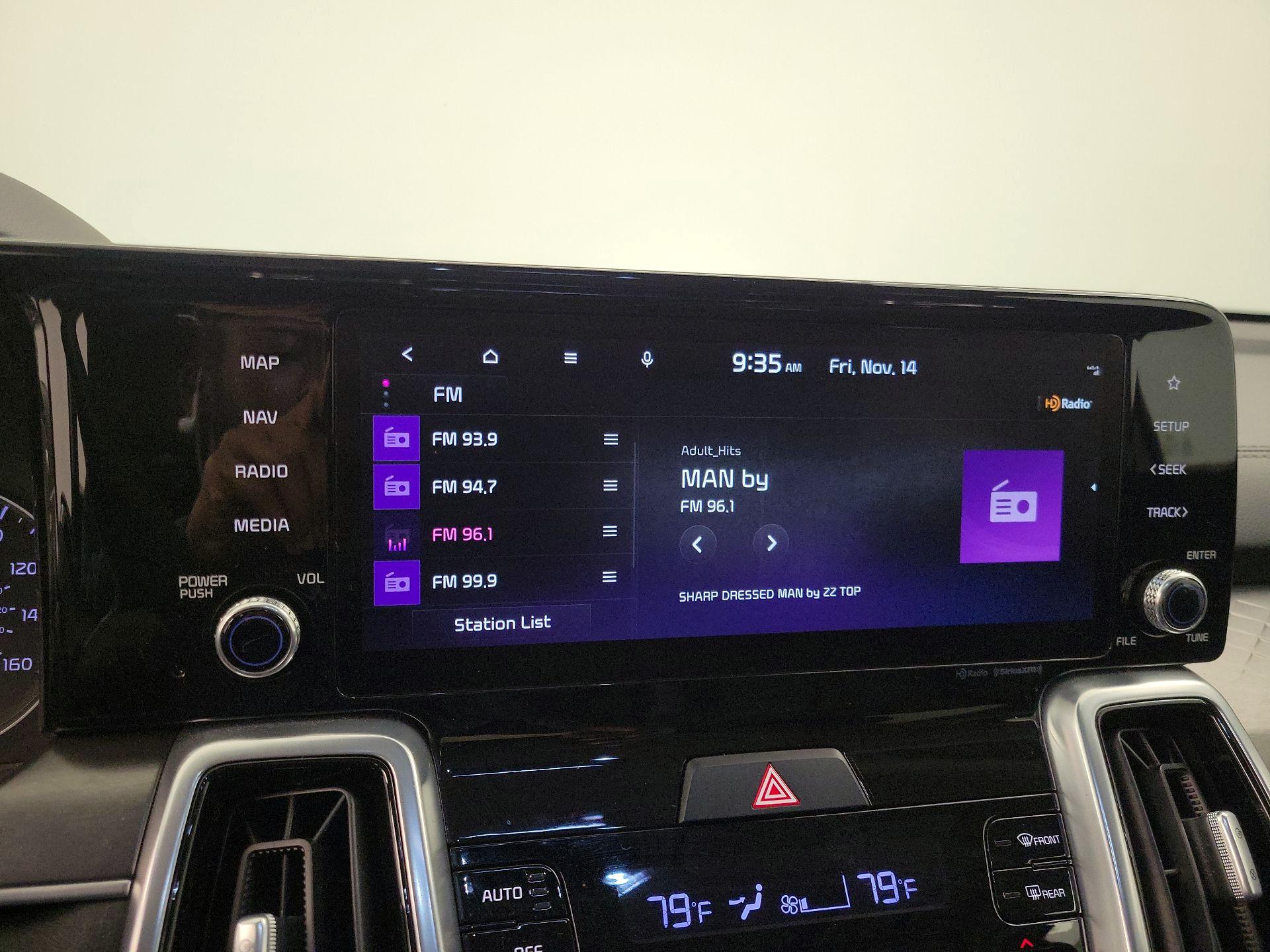 Thumbnail: 2022 Kia Sorento - 15