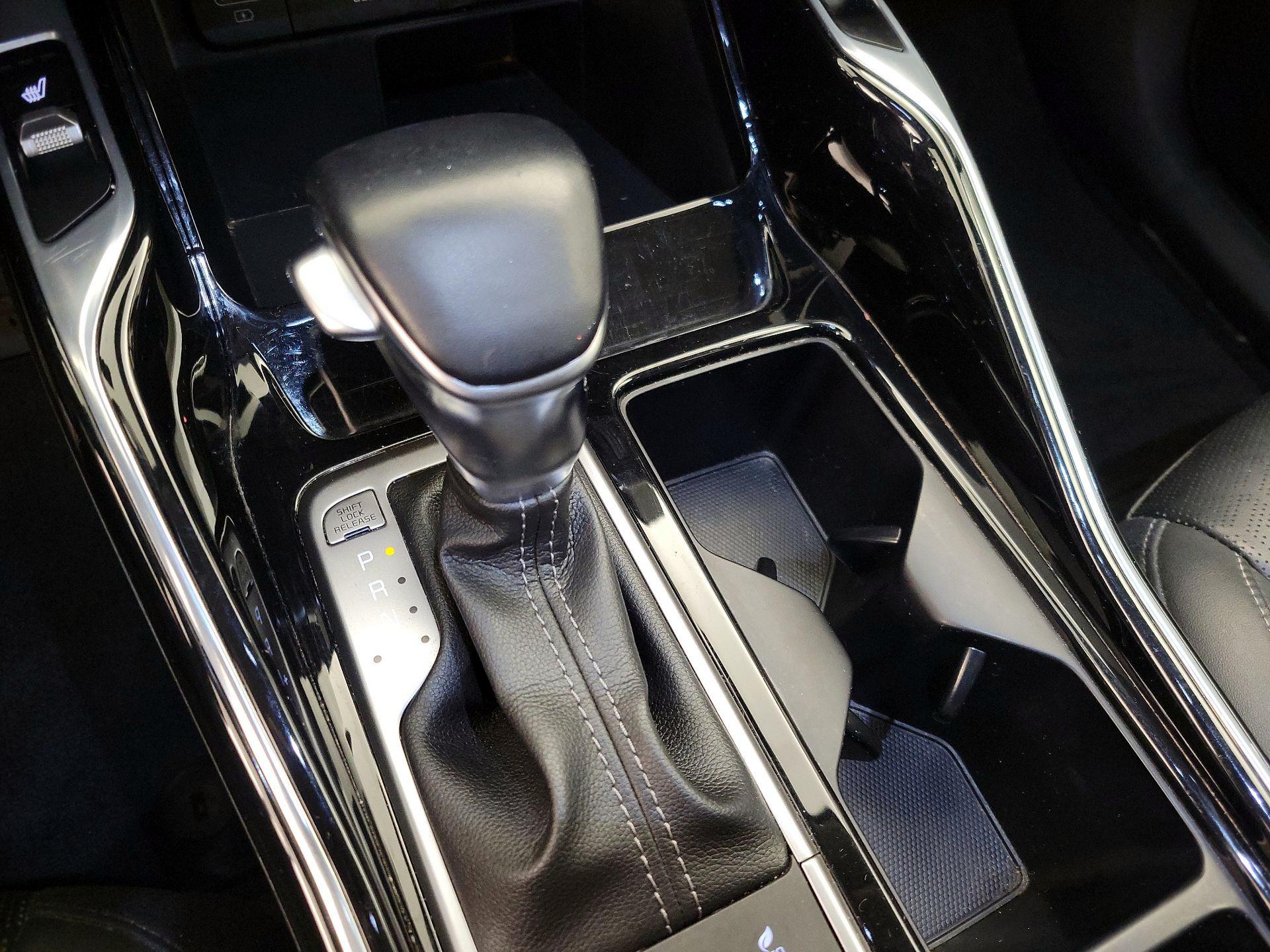 Thumbnail: 2022 Kia Sorento - 17