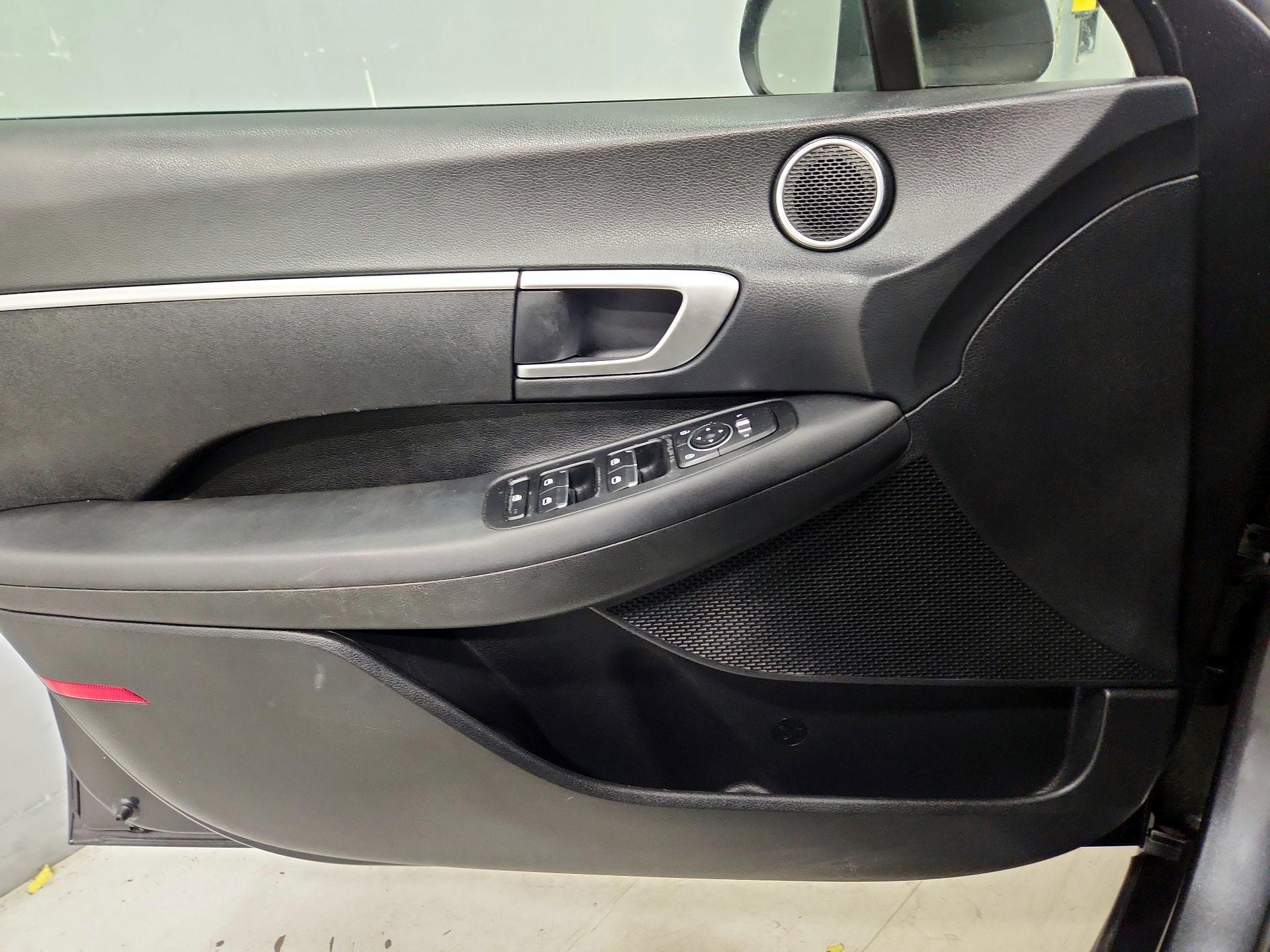 Thumbnail: 2020 Hyundai Sonata - 12