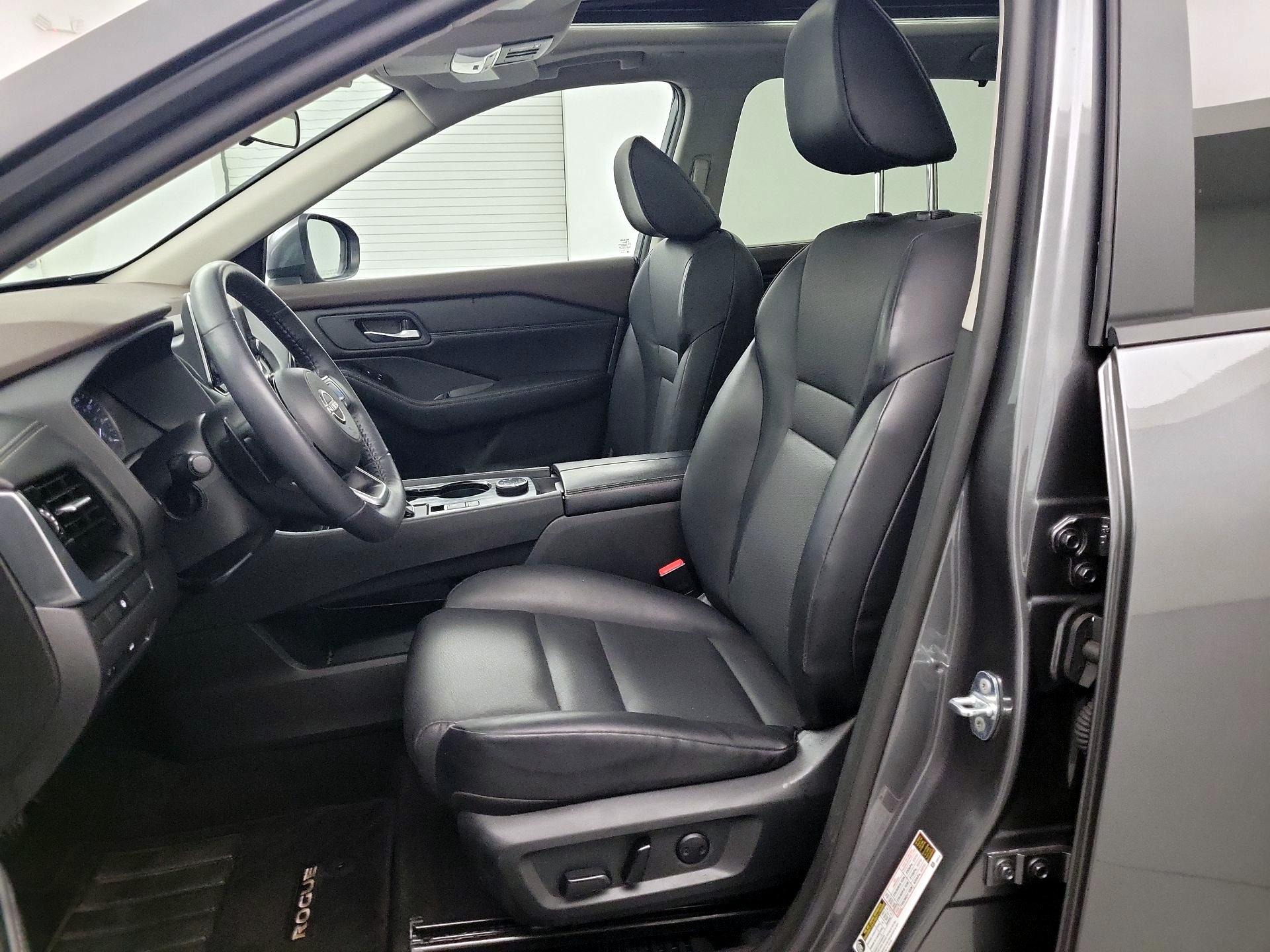 Thumbnail: 2023 Nissan Rogue - 9