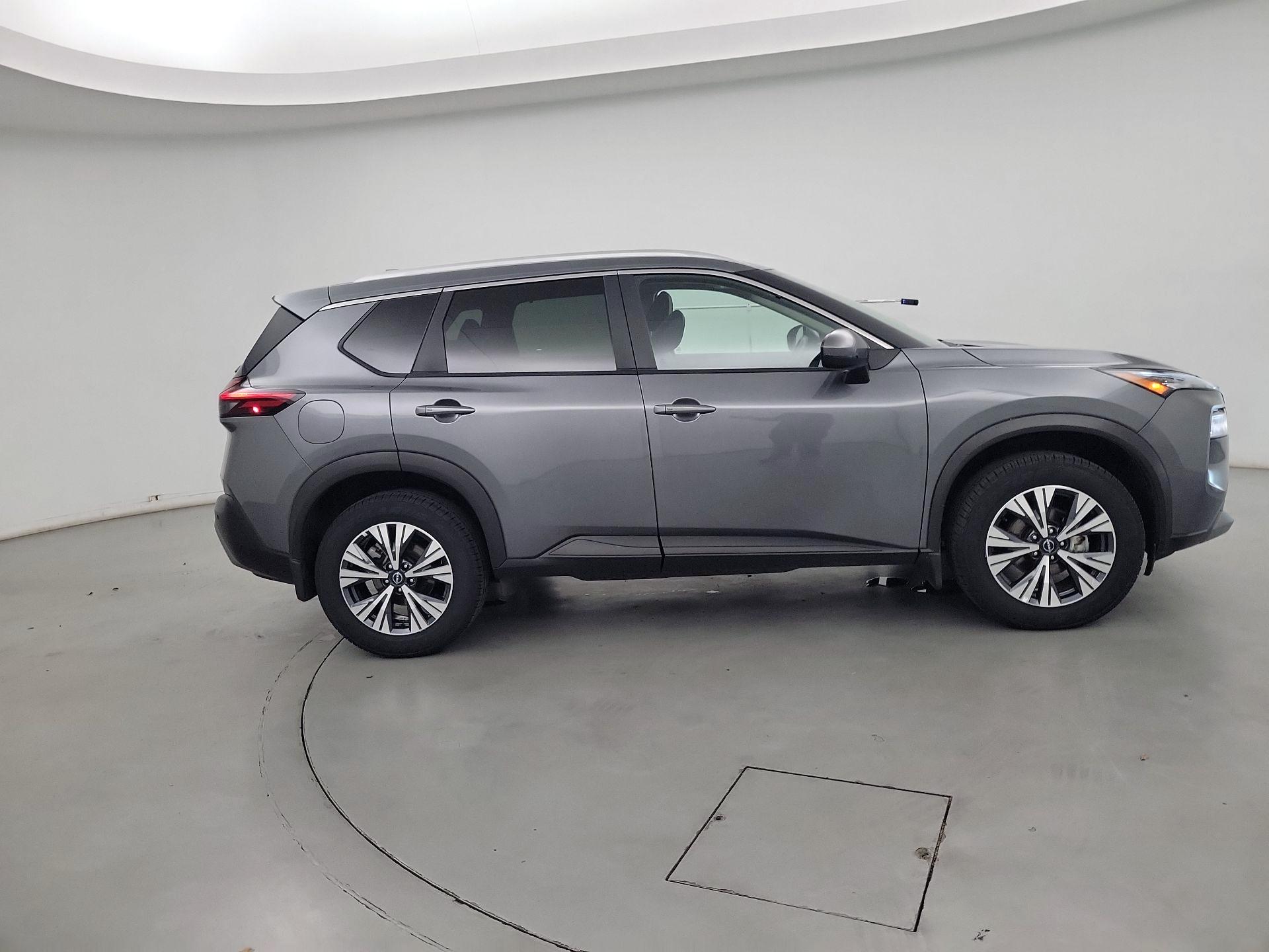 Thumbnail: 2023 Nissan Rogue - 4