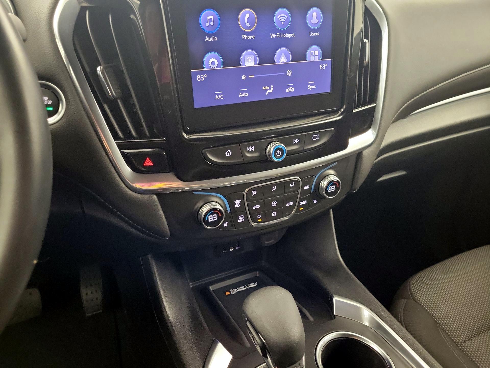 Thumbnail: 2023 Chevrolet Traverse - 14