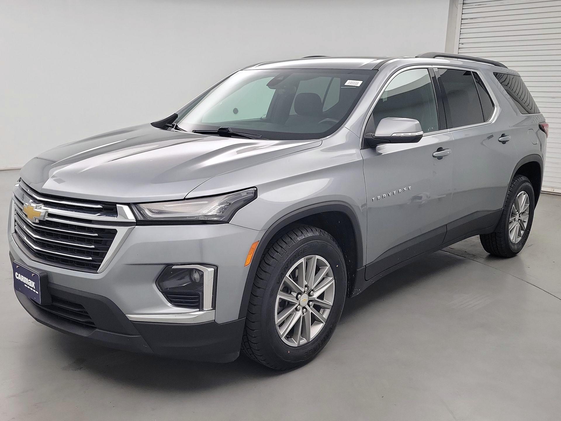 Thumbnail: 2023 Chevrolet Traverse - 3