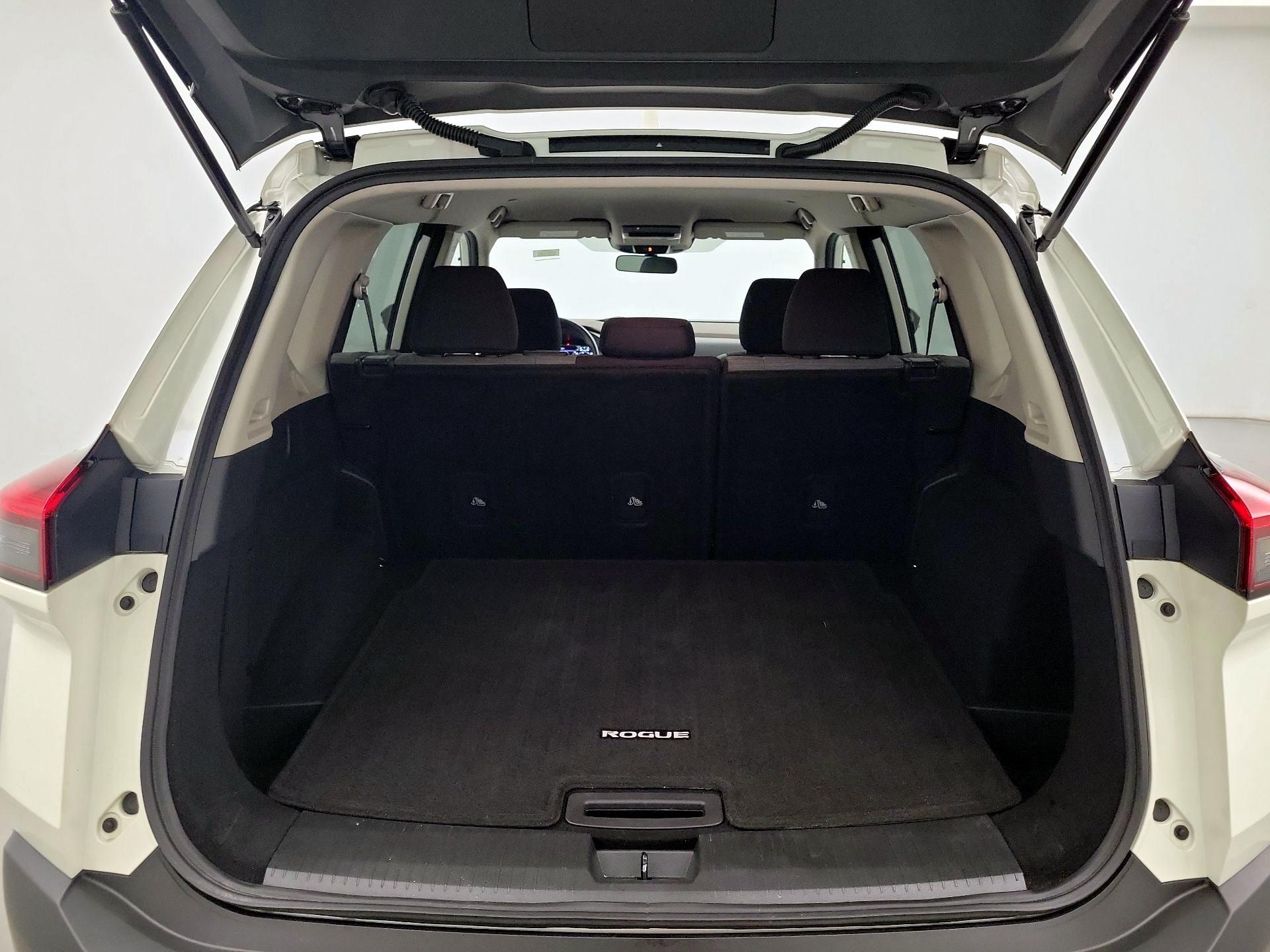 Thumbnail: 2023 Nissan Rogue - 18