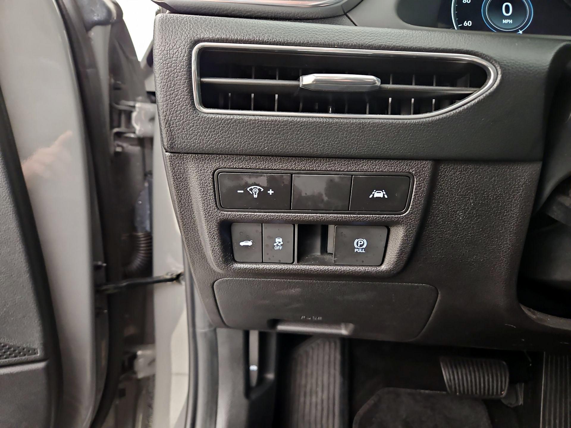 Thumbnail: 2023 Hyundai Sonata - 13