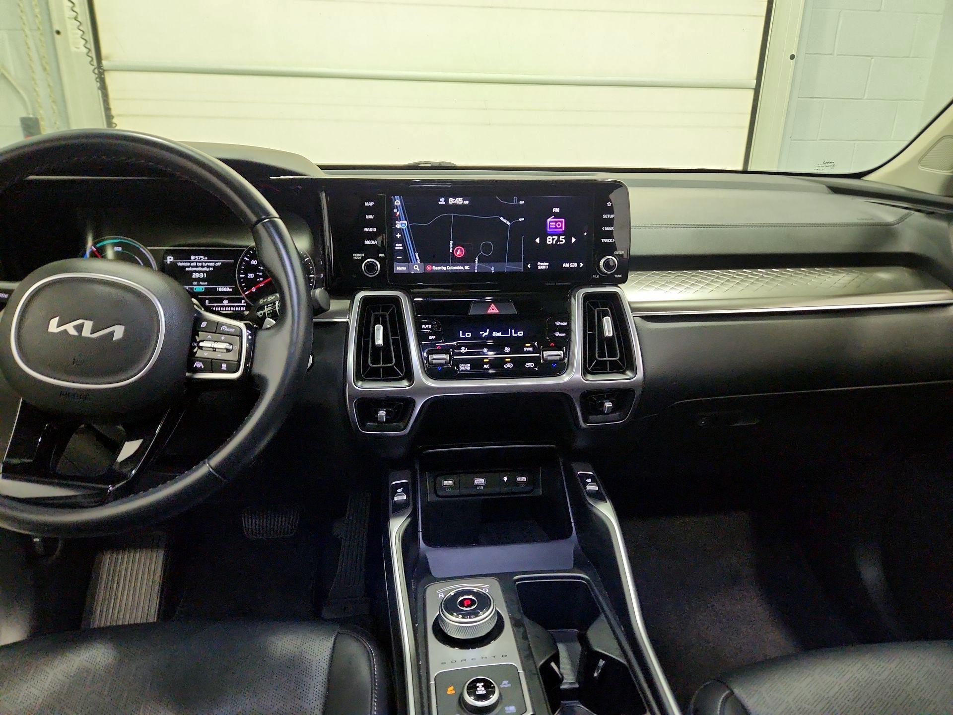 Thumbnail: 2023 Kia Sorento - 9