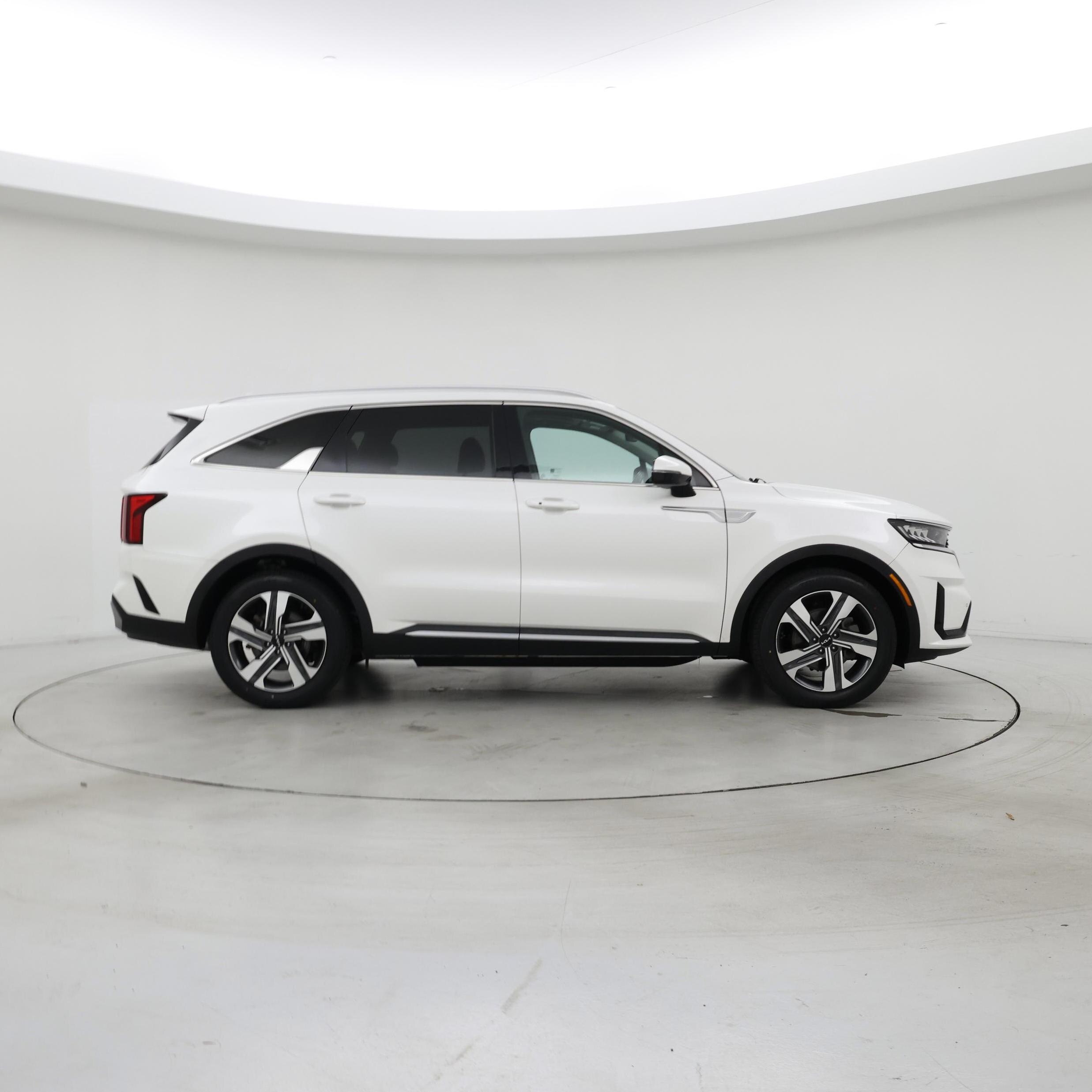 Thumbnail: 2023 Kia Sorento - 7