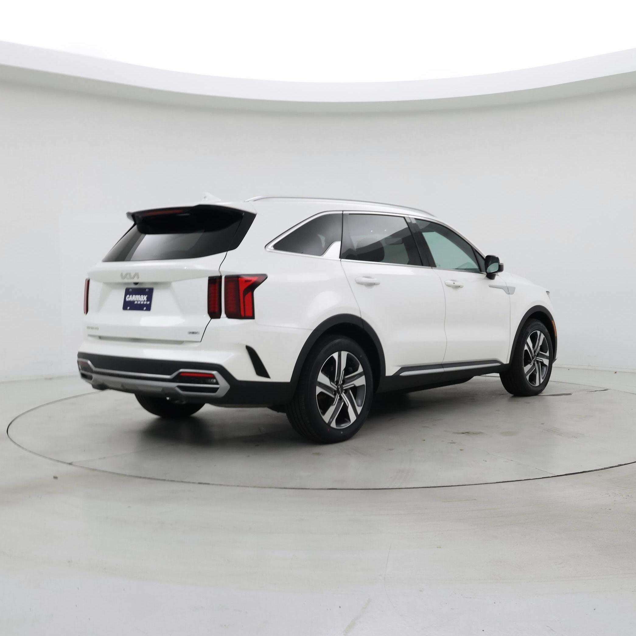 Thumbnail: 2023 Kia Sorento - 8