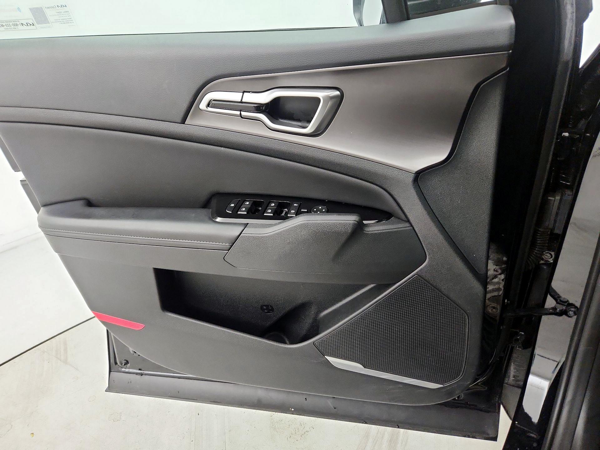 Thumbnail: 2023 Kia Sportage - 12