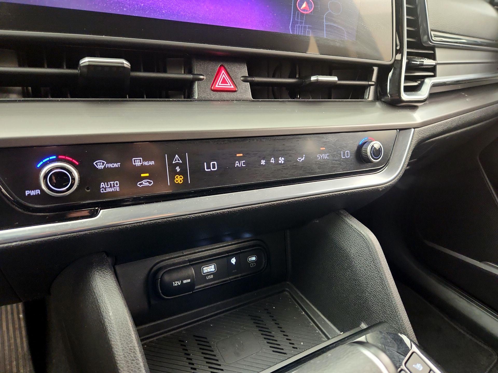 Thumbnail: 2023 Kia Sportage - 17