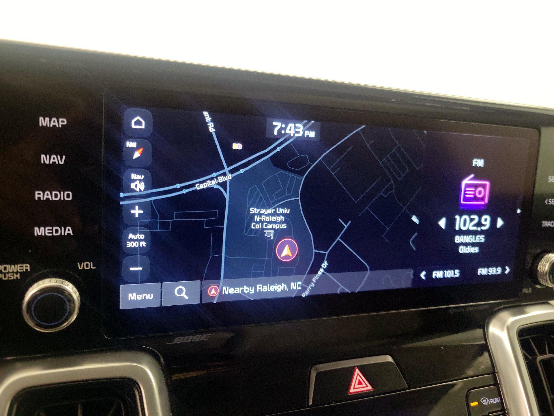 Thumbnail: 2023 Kia Sorento - 15