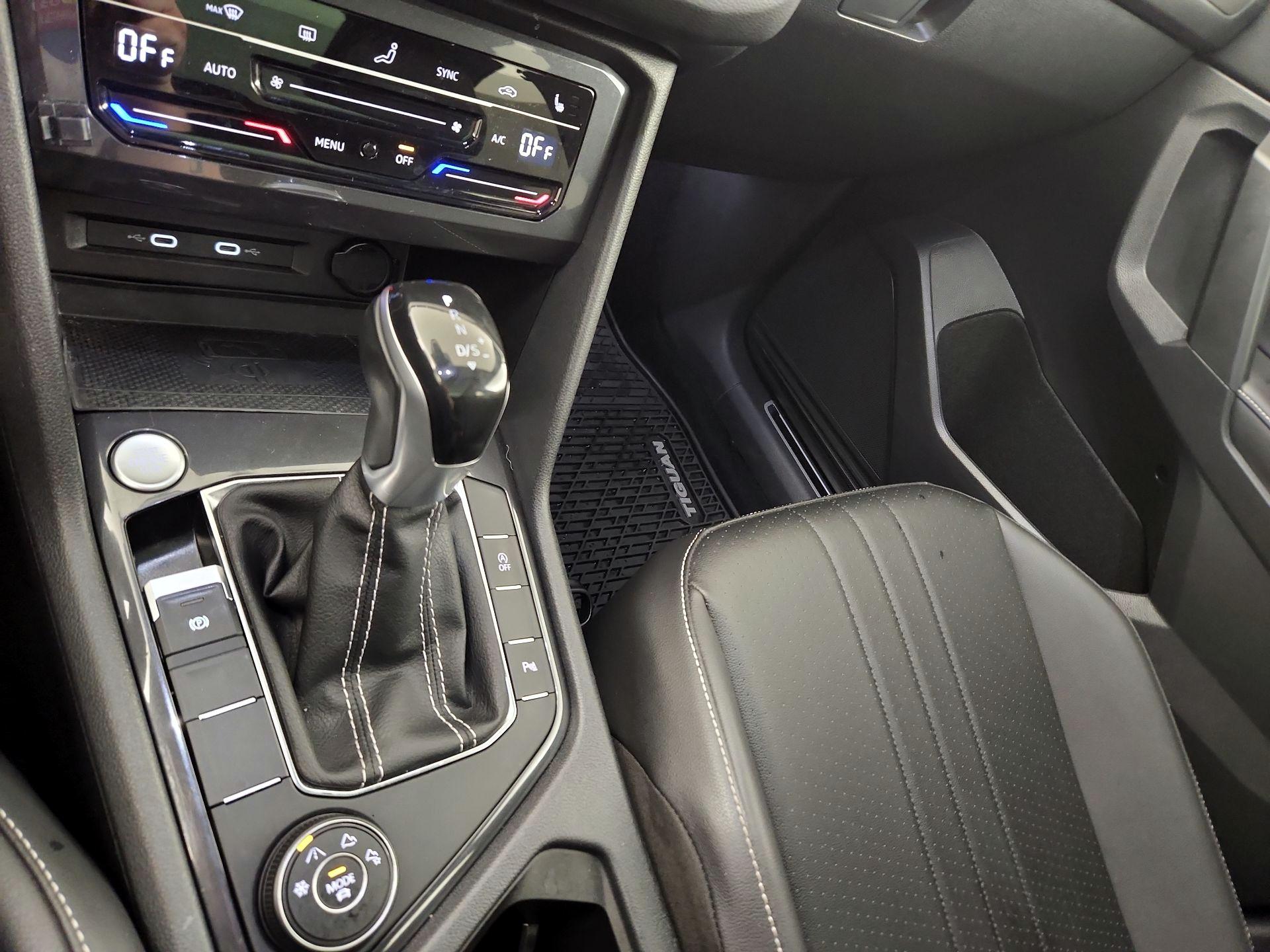 Thumbnail: 2022 Volkswagen Tiguan - 15