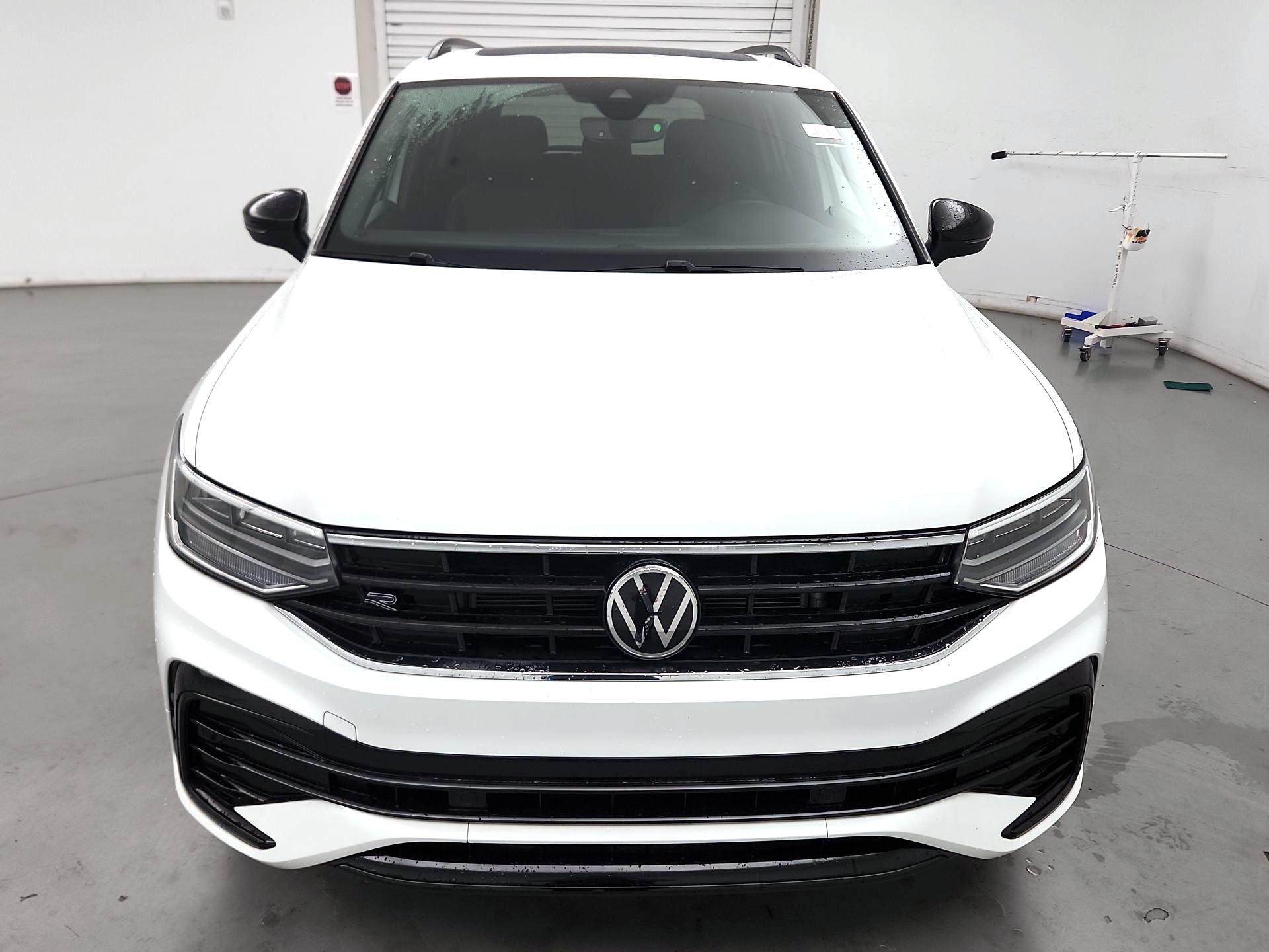 Thumbnail: 2022 Volkswagen Tiguan - 2